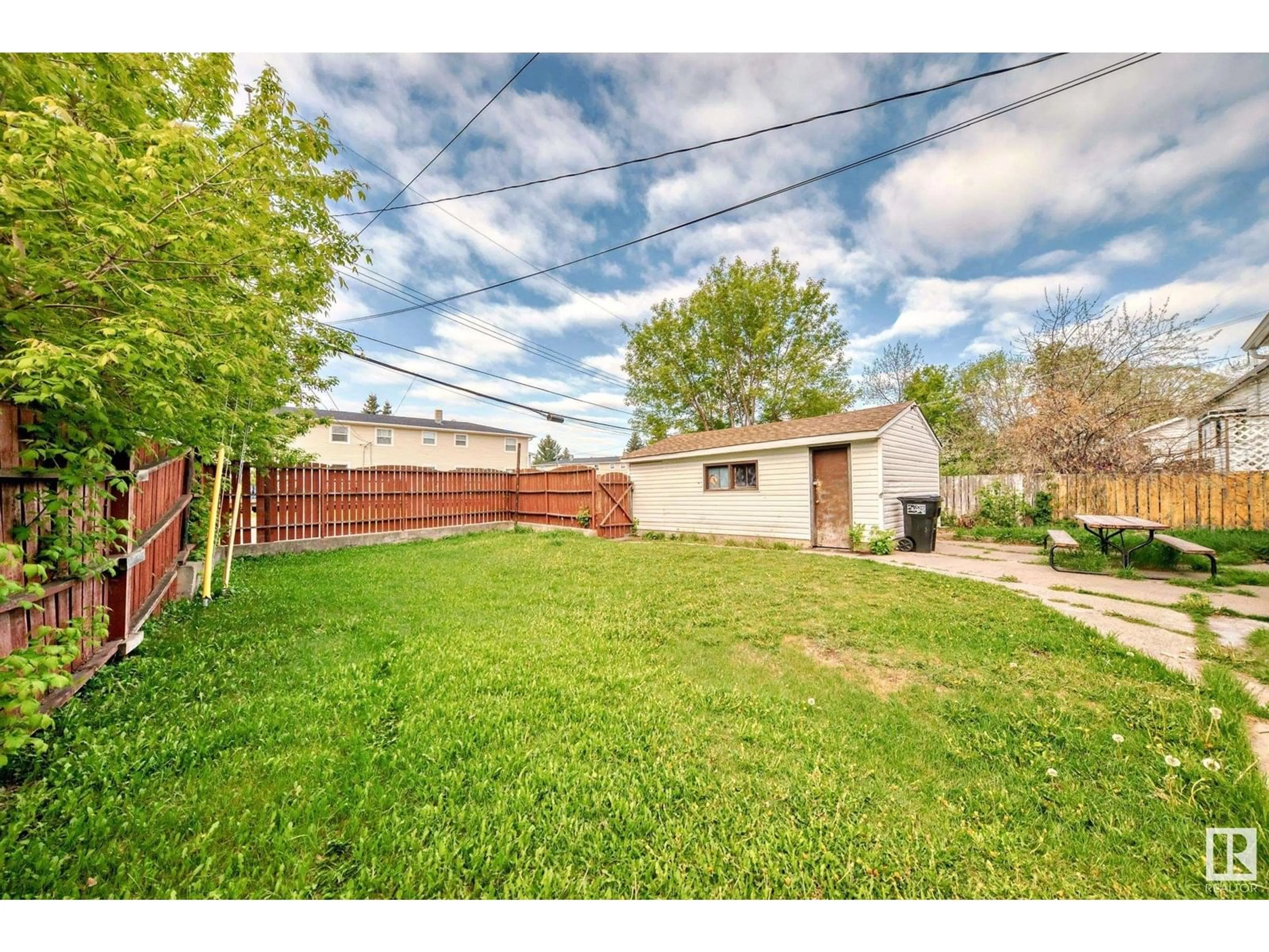 A pic from outside/outdoor area/front of a property/back of a property/a pic from drone, street for 13003 SHERBROOKE AV, Edmonton Alberta T5L4E6