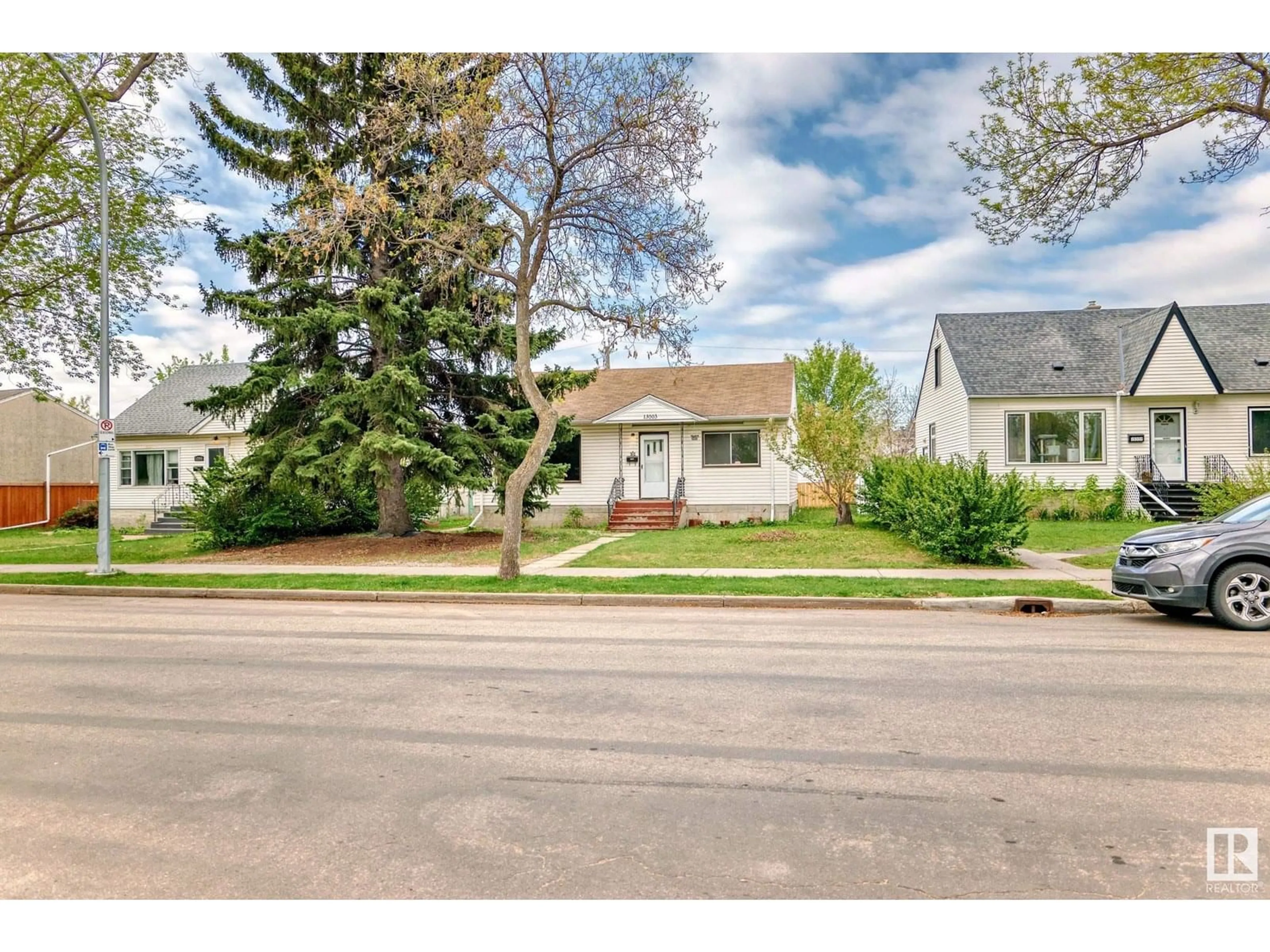 Unknown for 13003 SHERBROOKE AV, Edmonton Alberta T5L4E6