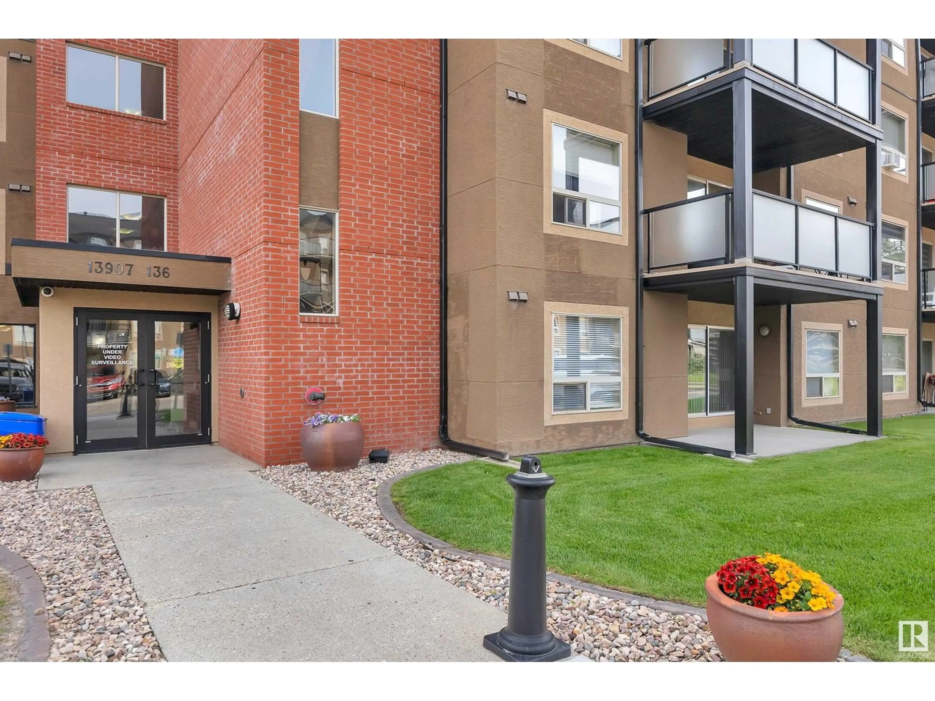 Unknown for 110 13907 136 ST NW, Edmonton Alberta T6V1Y5