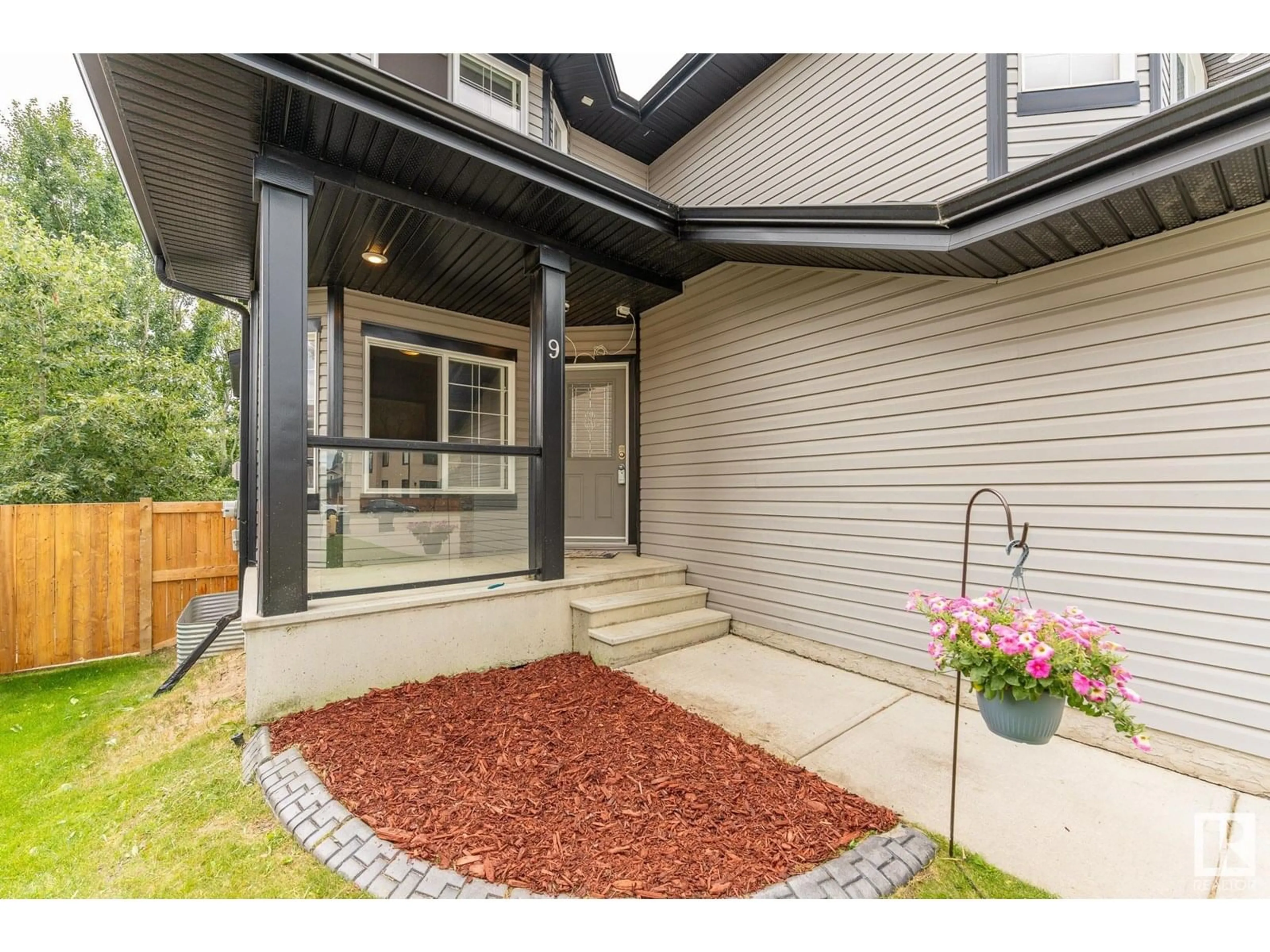 Home with brick exterior material, street for 9 HILBORN CV, Spruce Grove Alberta T7X0J2