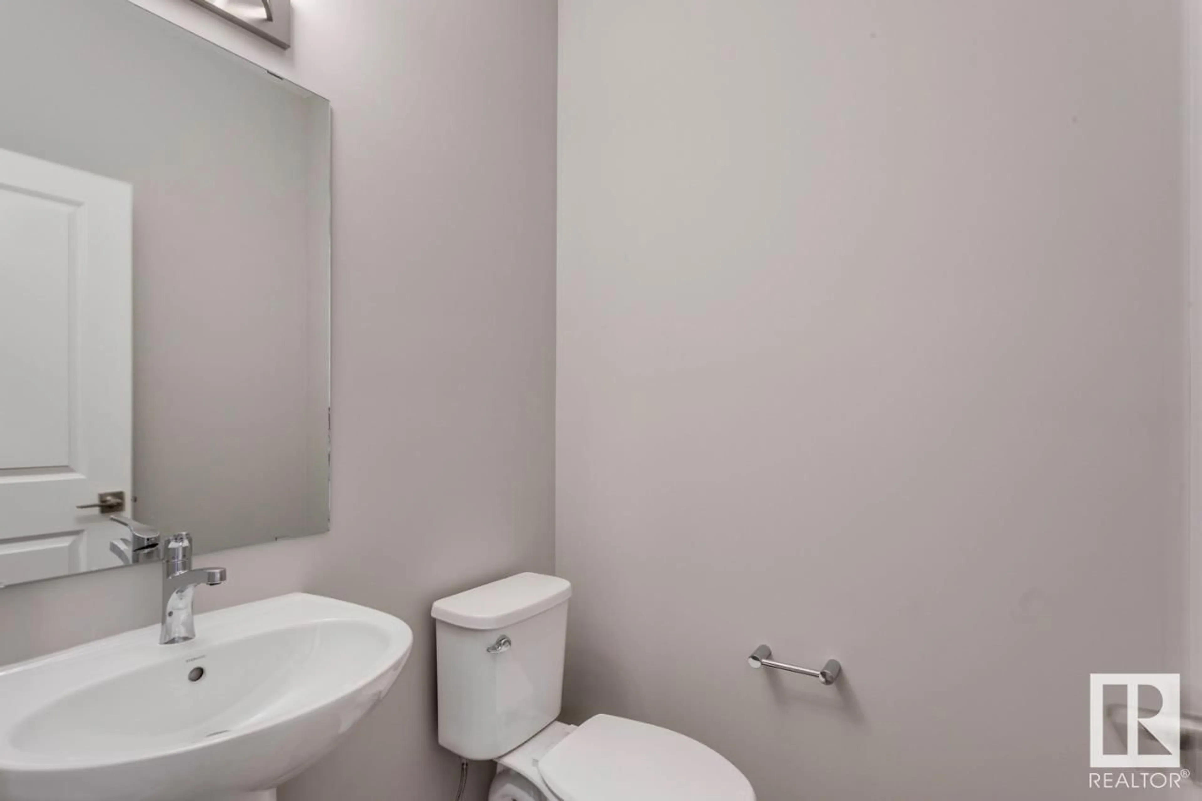 Standard bathroom, floor is not visible for 46 GAMBEL LO, Spruce Grove Alberta T7X0C9