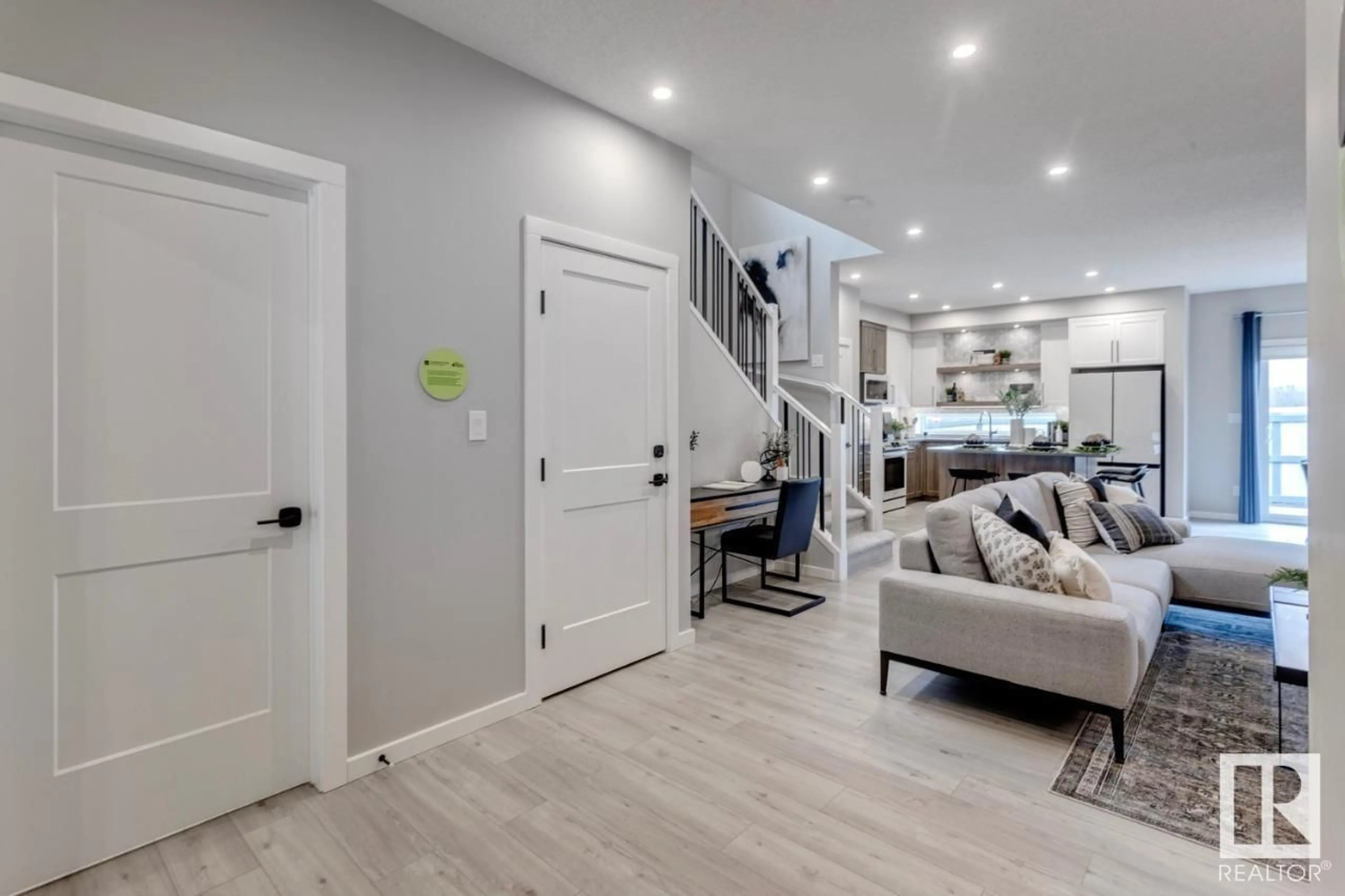 Indoor entryway for 3 ASHBURY CR, Spruce Grove Alberta T7X3C6