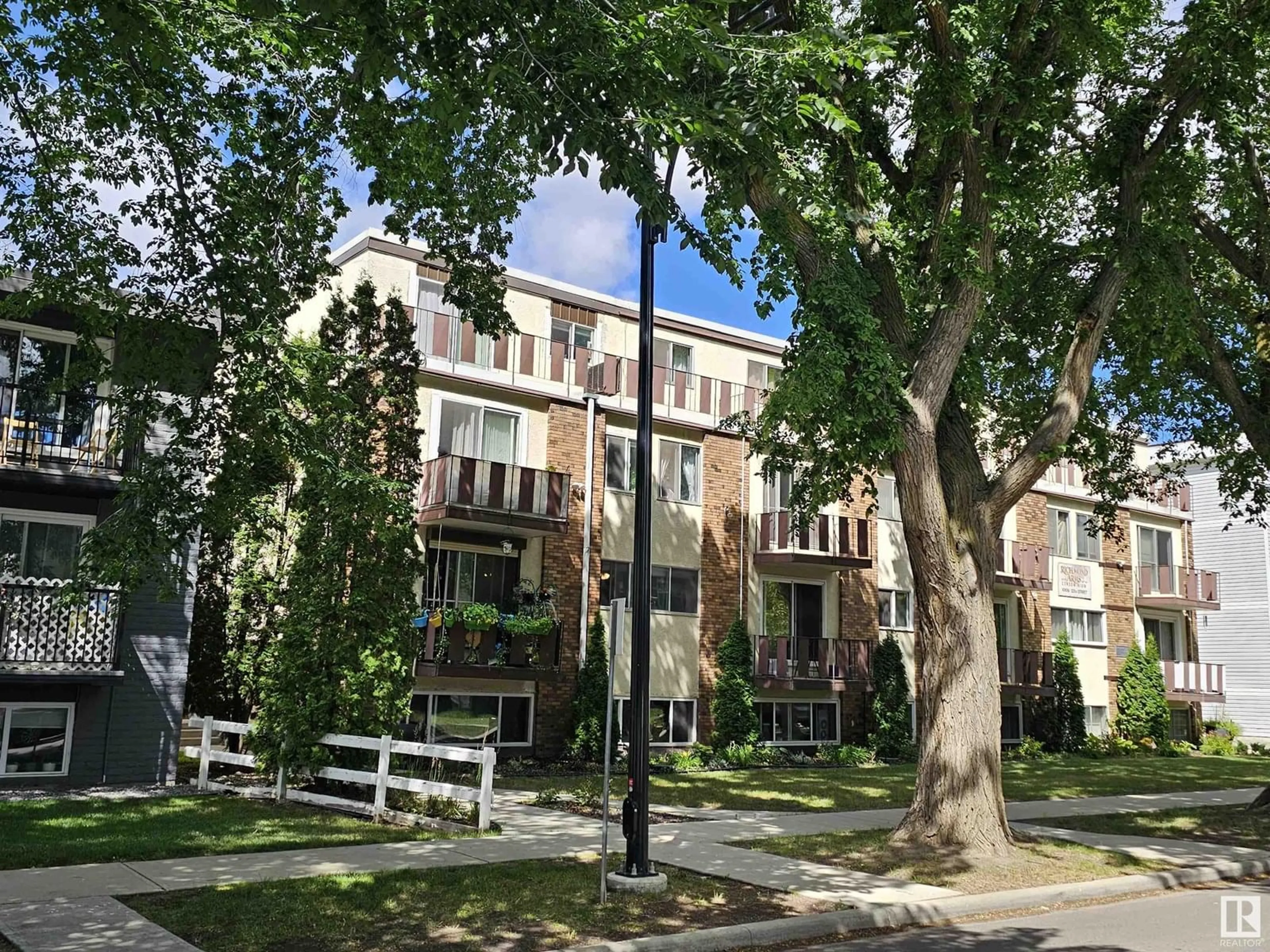 Unknown for 20 10616 123 ST NW, Edmonton Alberta T5N1P2
