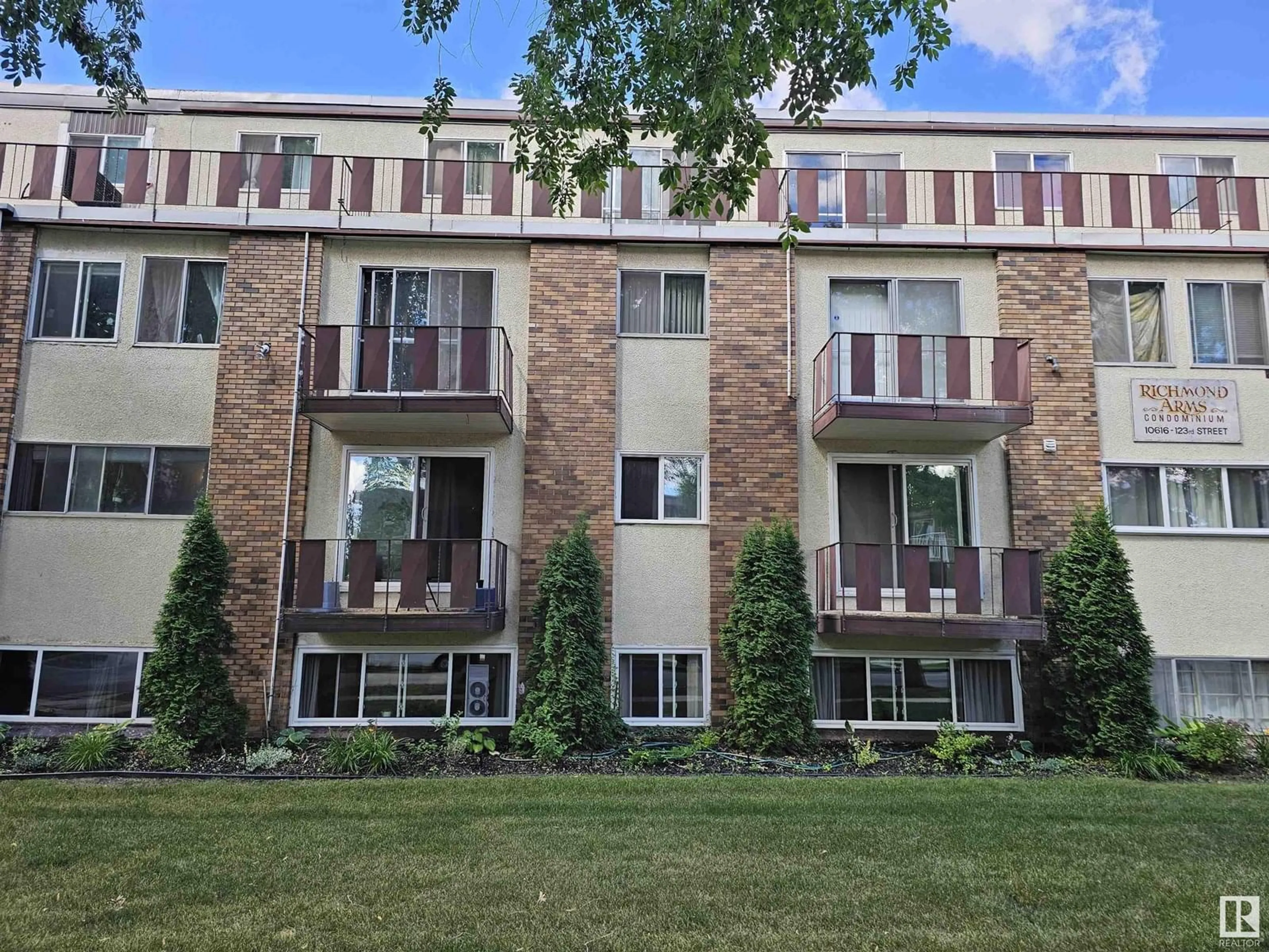 Unknown for 20 10616 123 ST NW, Edmonton Alberta T5N1P2