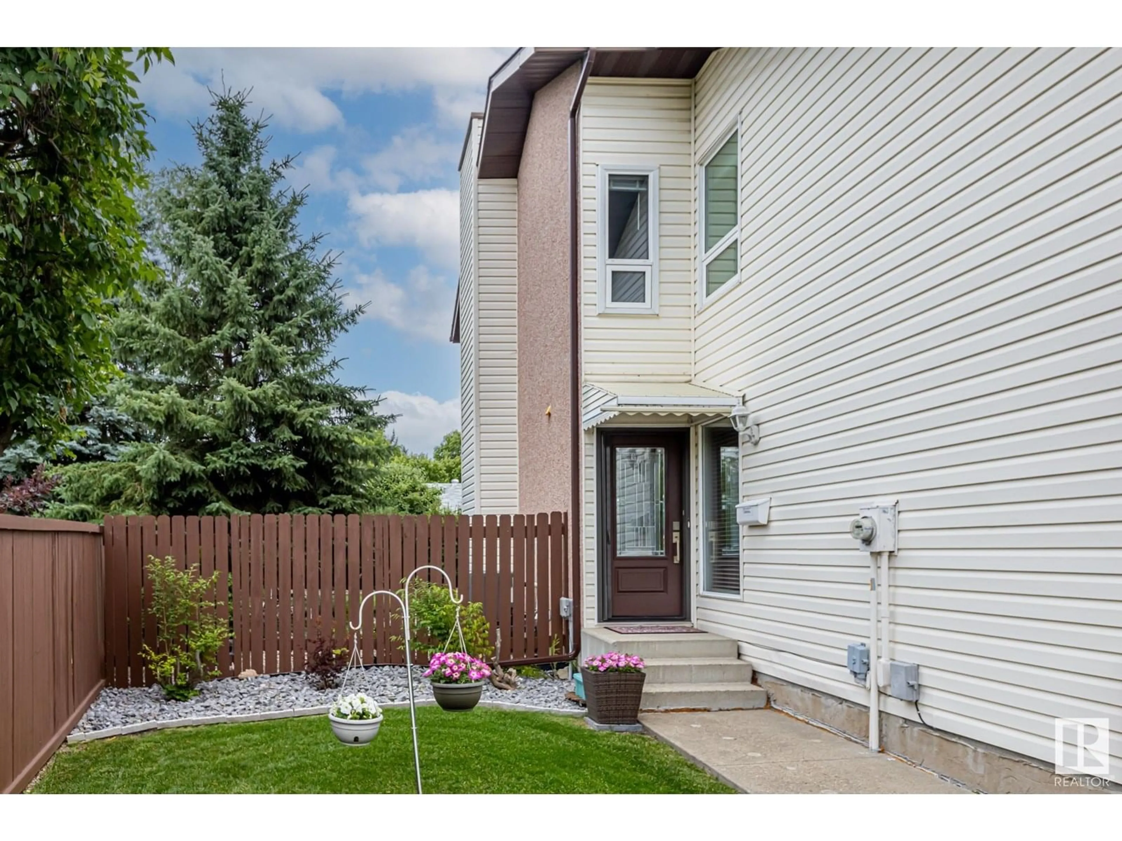 Unknown for 15 APPLE PL, St. Albert Alberta T8N3H1