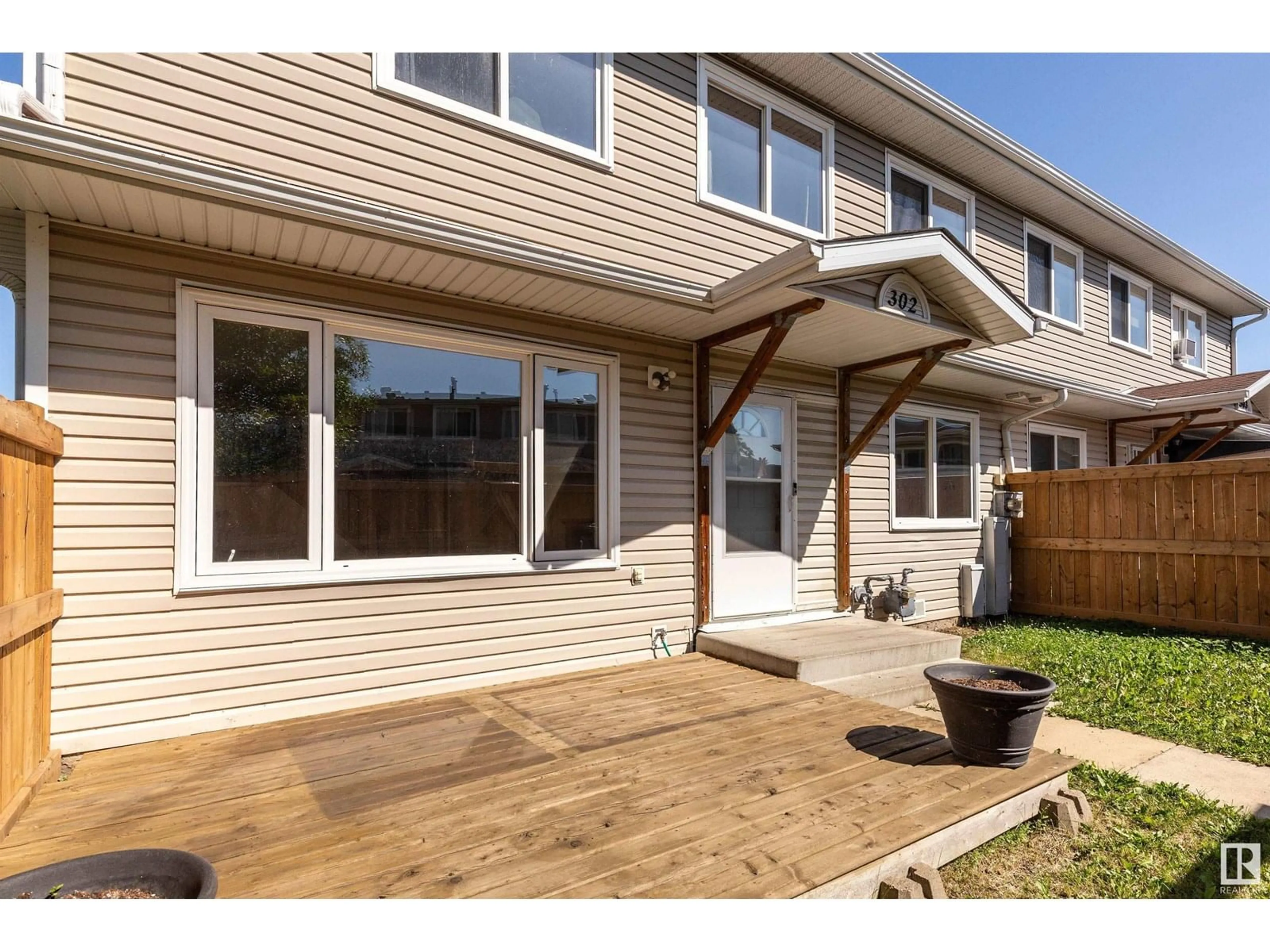 Patio, street for 302 TELFORD CO, Leduc Alberta T9E5M7