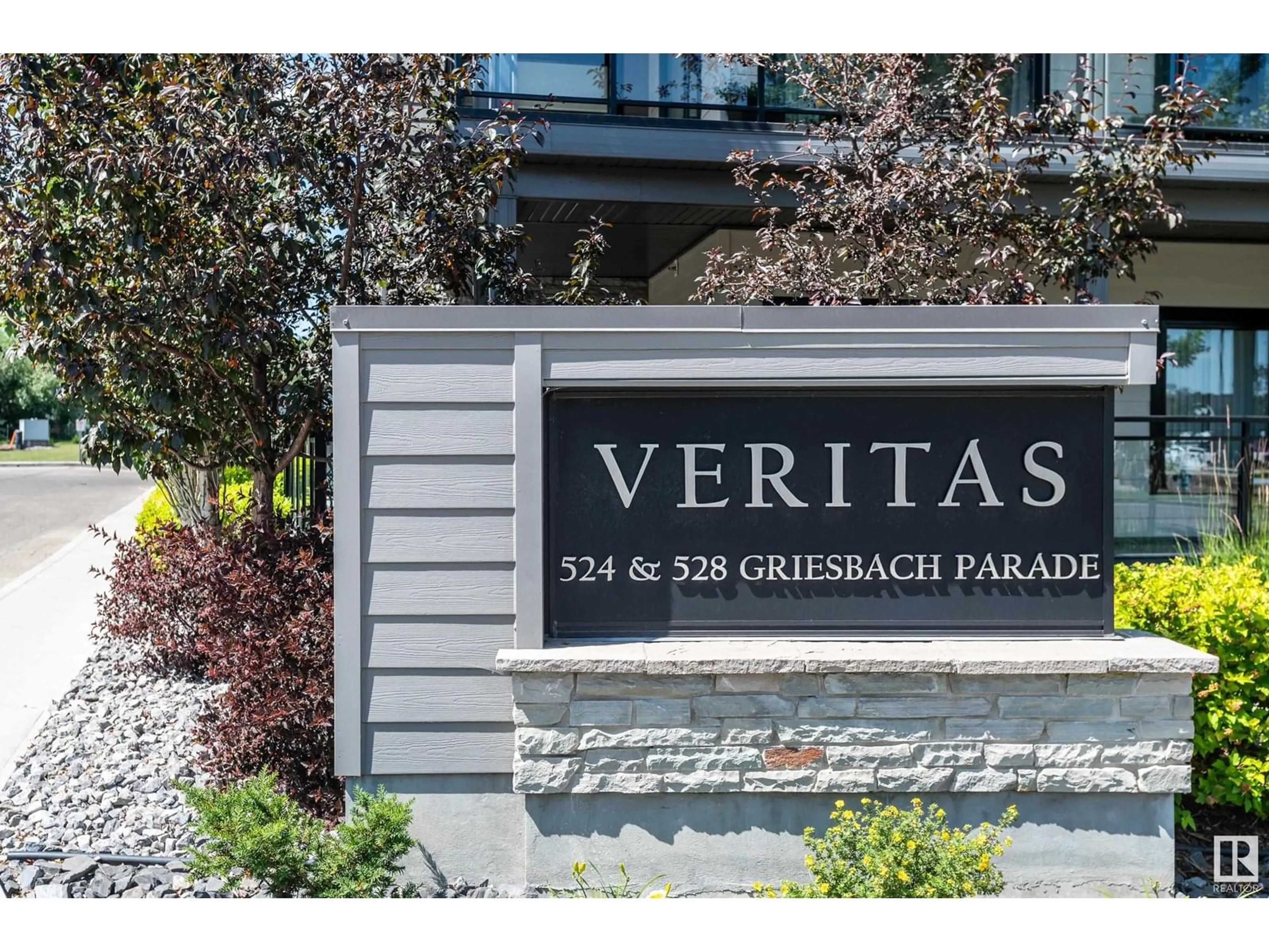 Home with vinyl exterior material, street for 528 - 314 GRIESBACH PARADE, Edmonton Alberta T5E6X2