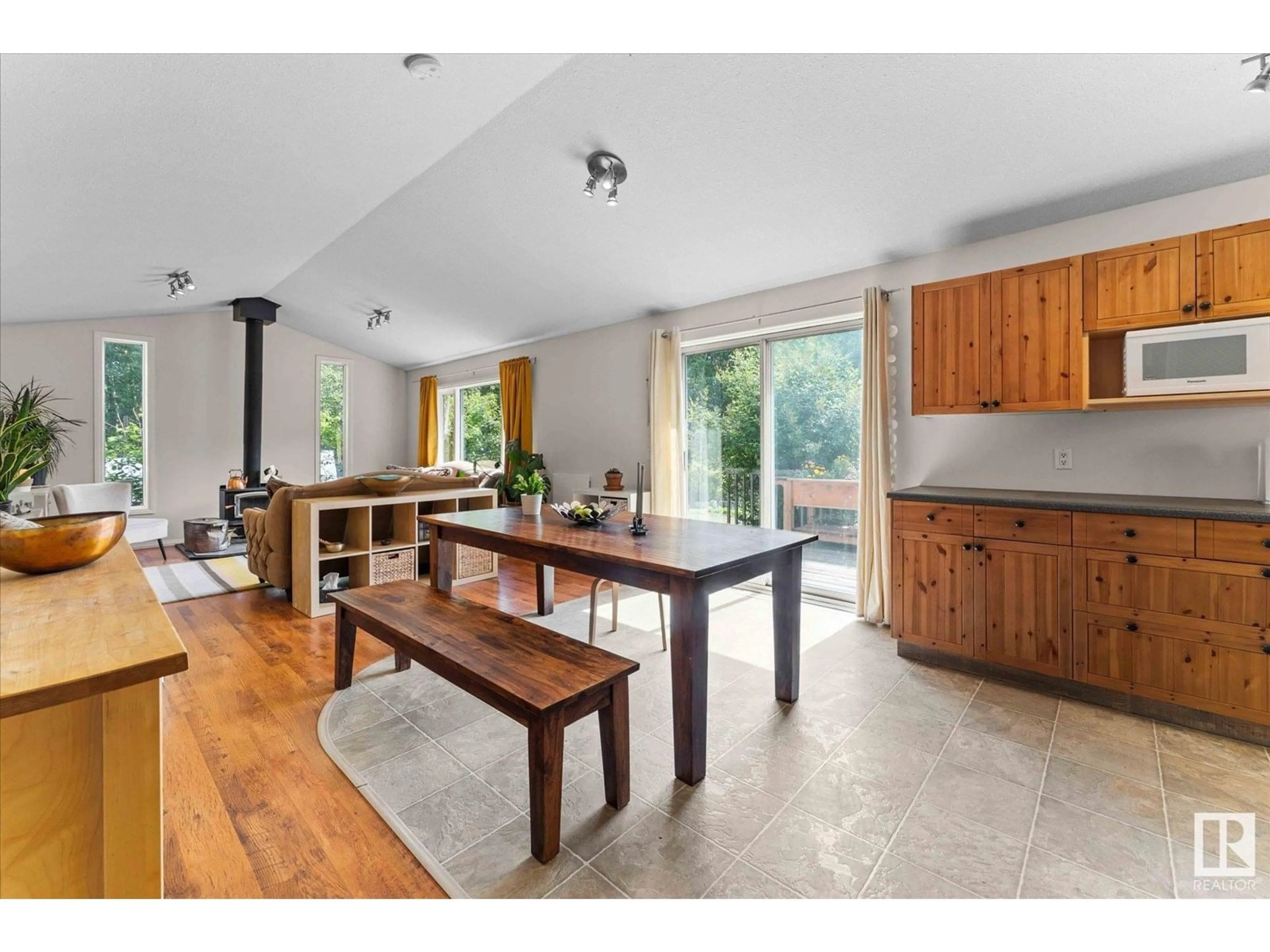 Open concept kitchen, unknown for 30 54228 RGE ROAD 12, Rural Lac Ste. Anne County Alberta T0E1V2