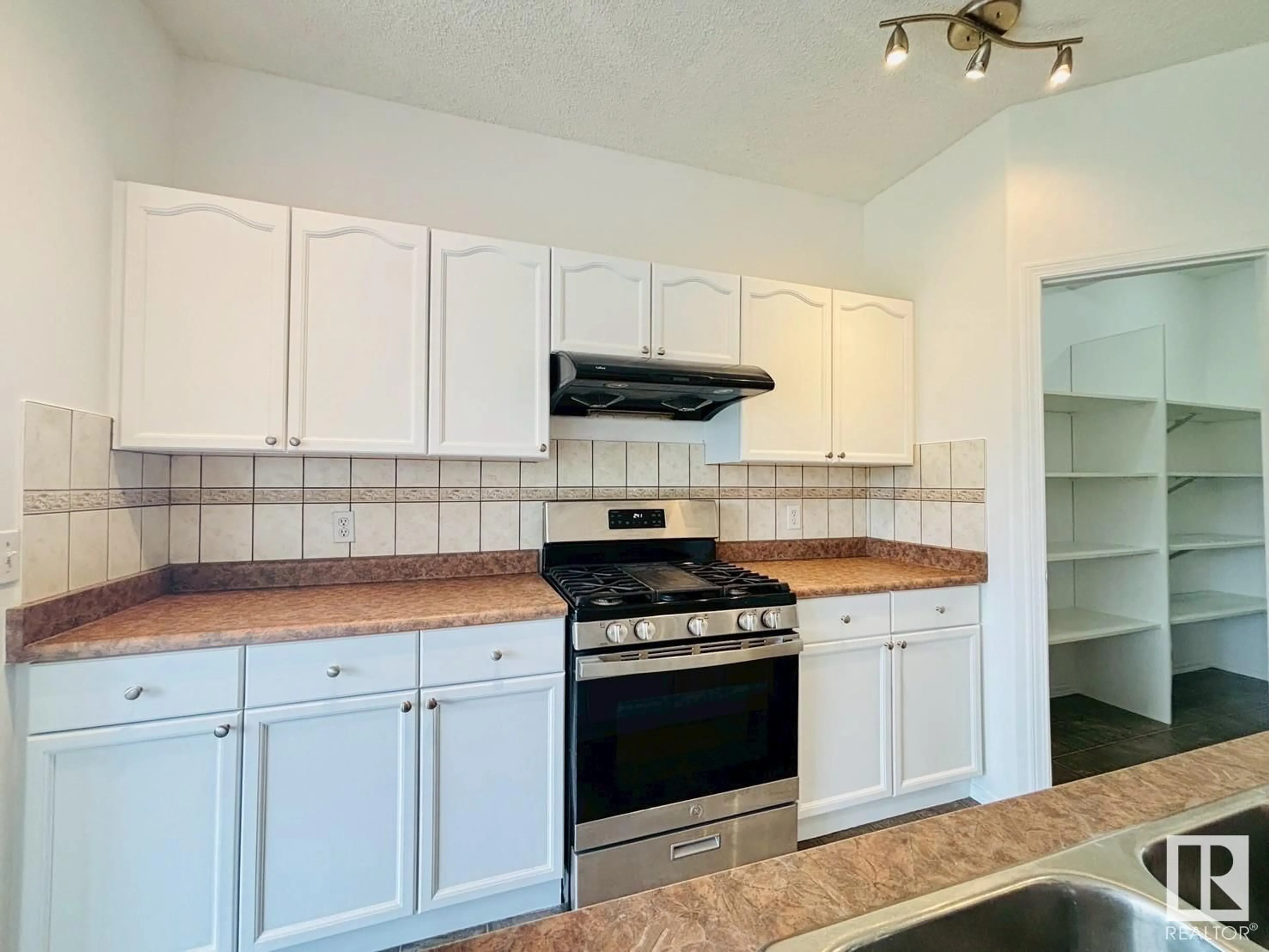 Standard kitchen, ceramic/tile floor for 2622 MARION PL, Edmonton Alberta T6W1R1