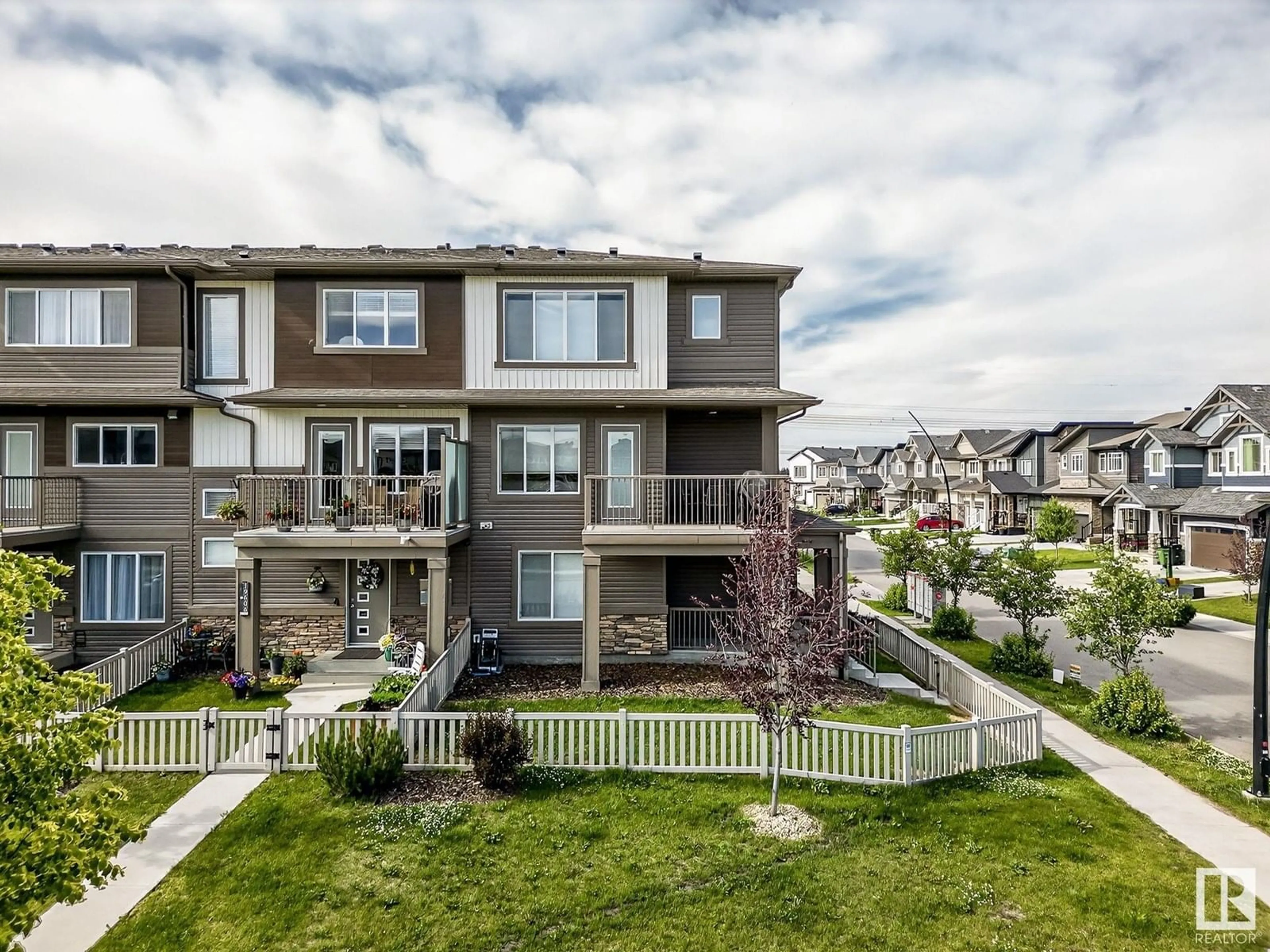 A pic from outside/outdoor area/front of a property/back of a property/a pic from drone, mountain view for 19604 27 AV, Edmonton Alberta T6M0X2