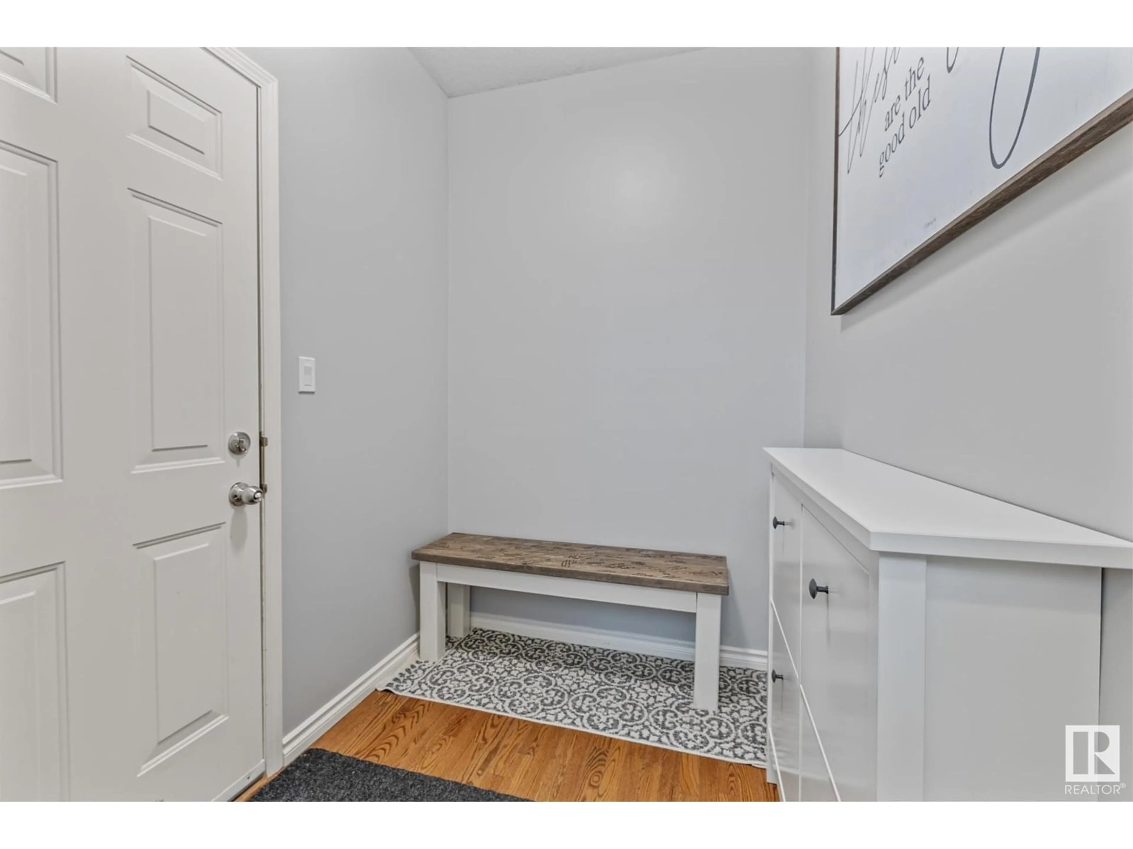 Indoor entryway for 308 FOXBORO CR, Sherwood Park Alberta T8A6M4