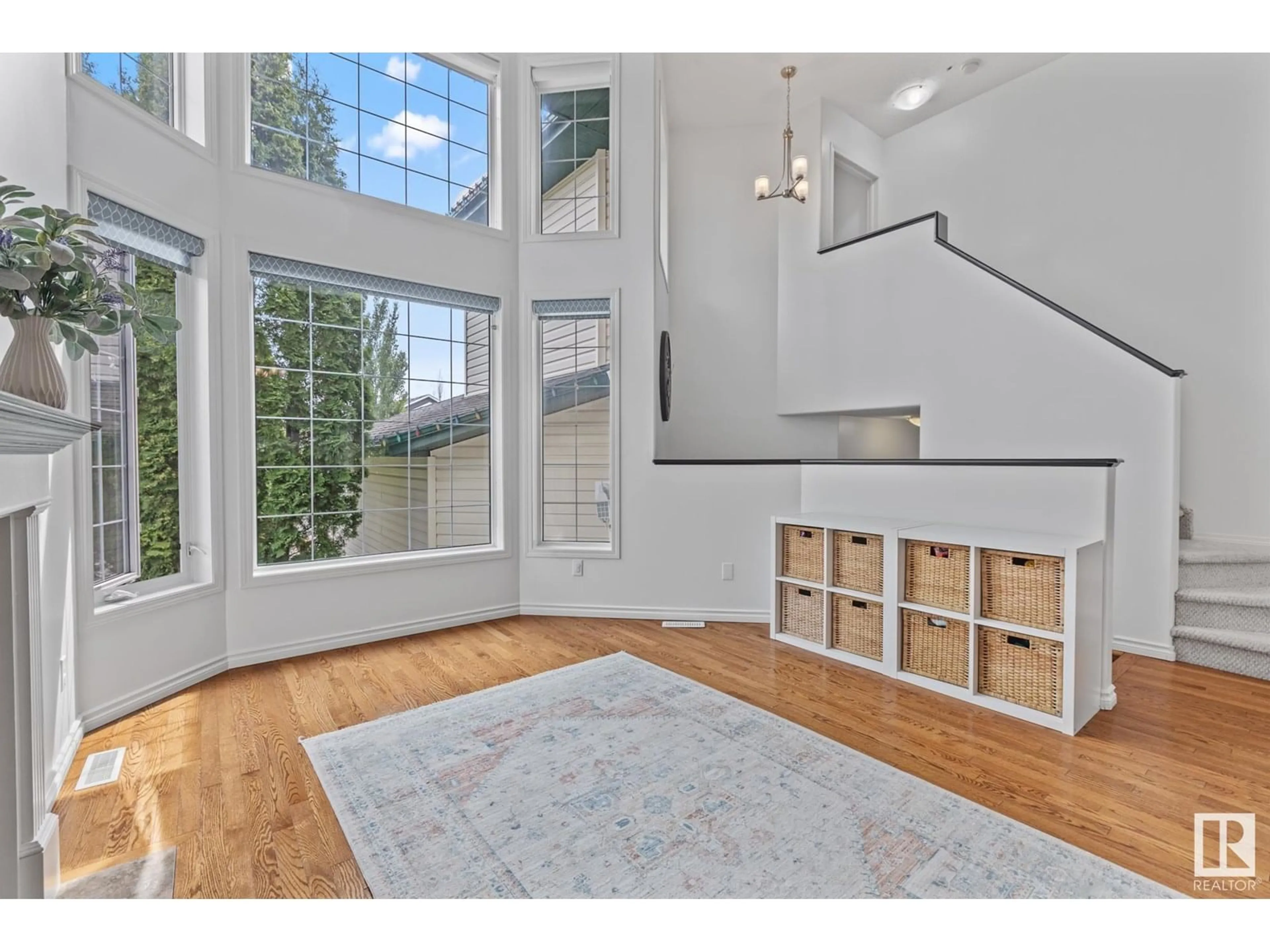 Indoor entryway for 308 FOXBORO CR, Sherwood Park Alberta T8A6M4
