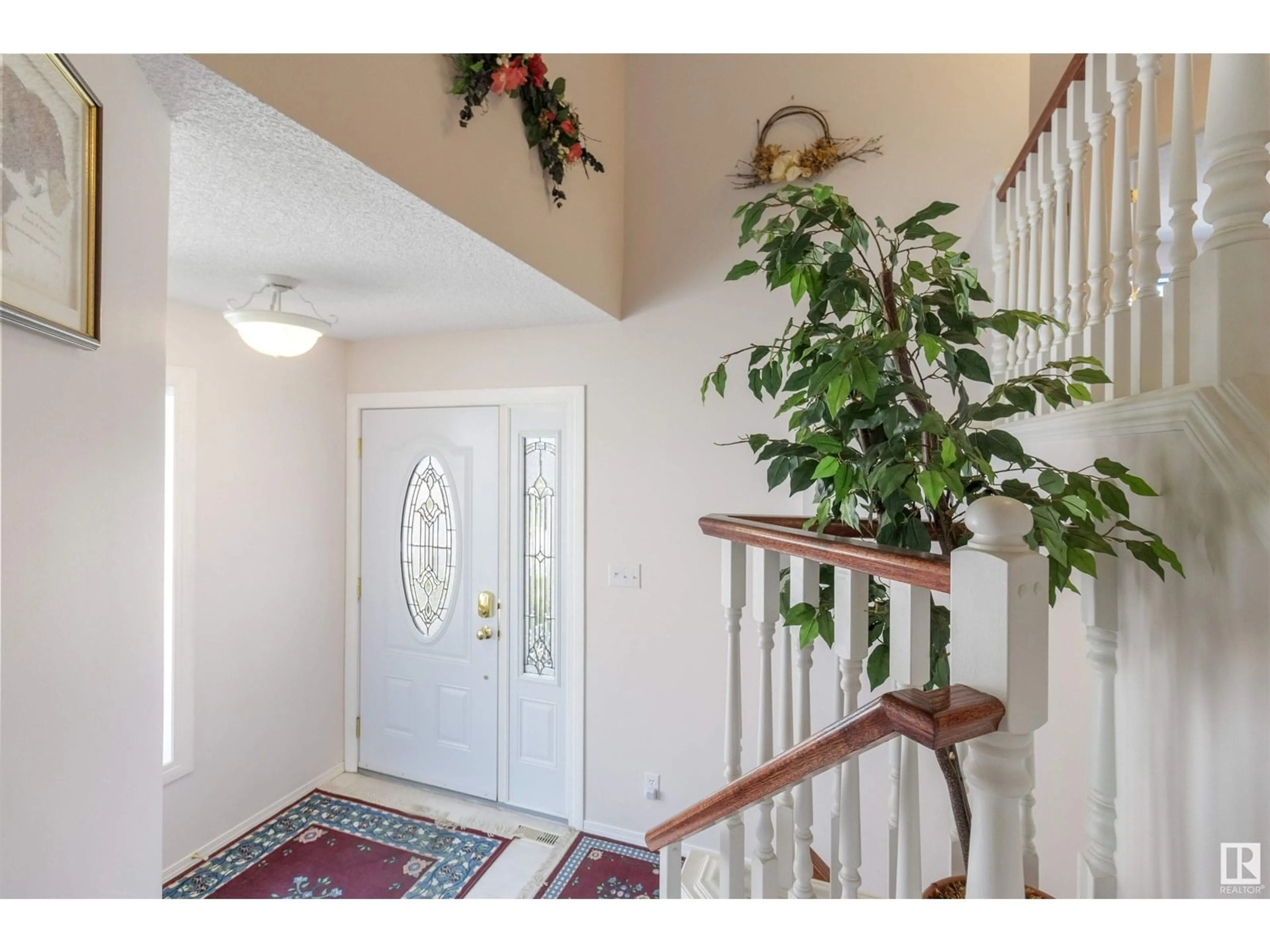 Indoor entryway for ESTATES CO, Sherwood Park Alberta T8B1M9