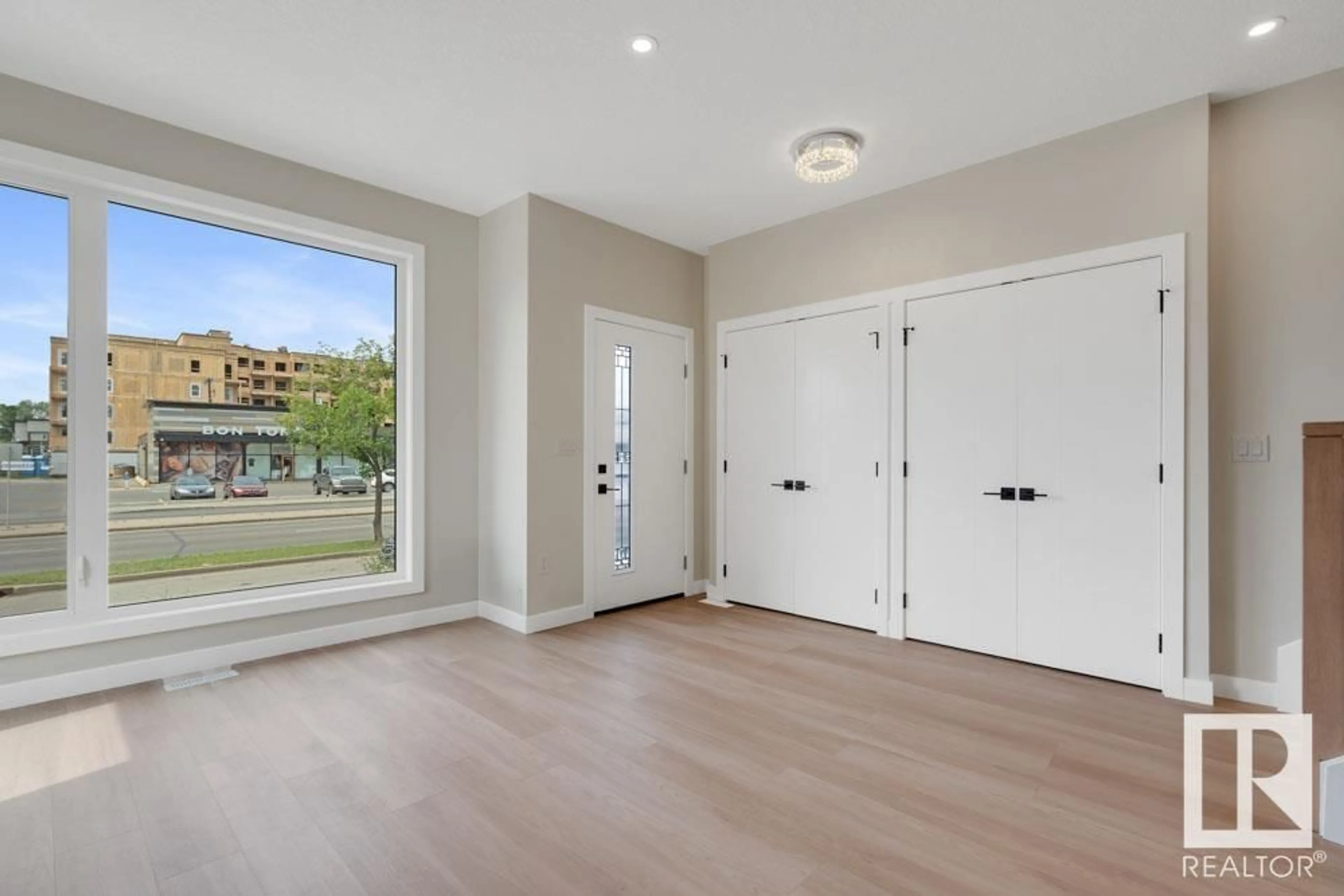Indoor entryway for NW - 8713 149 ST, Edmonton Alberta T5R1B5