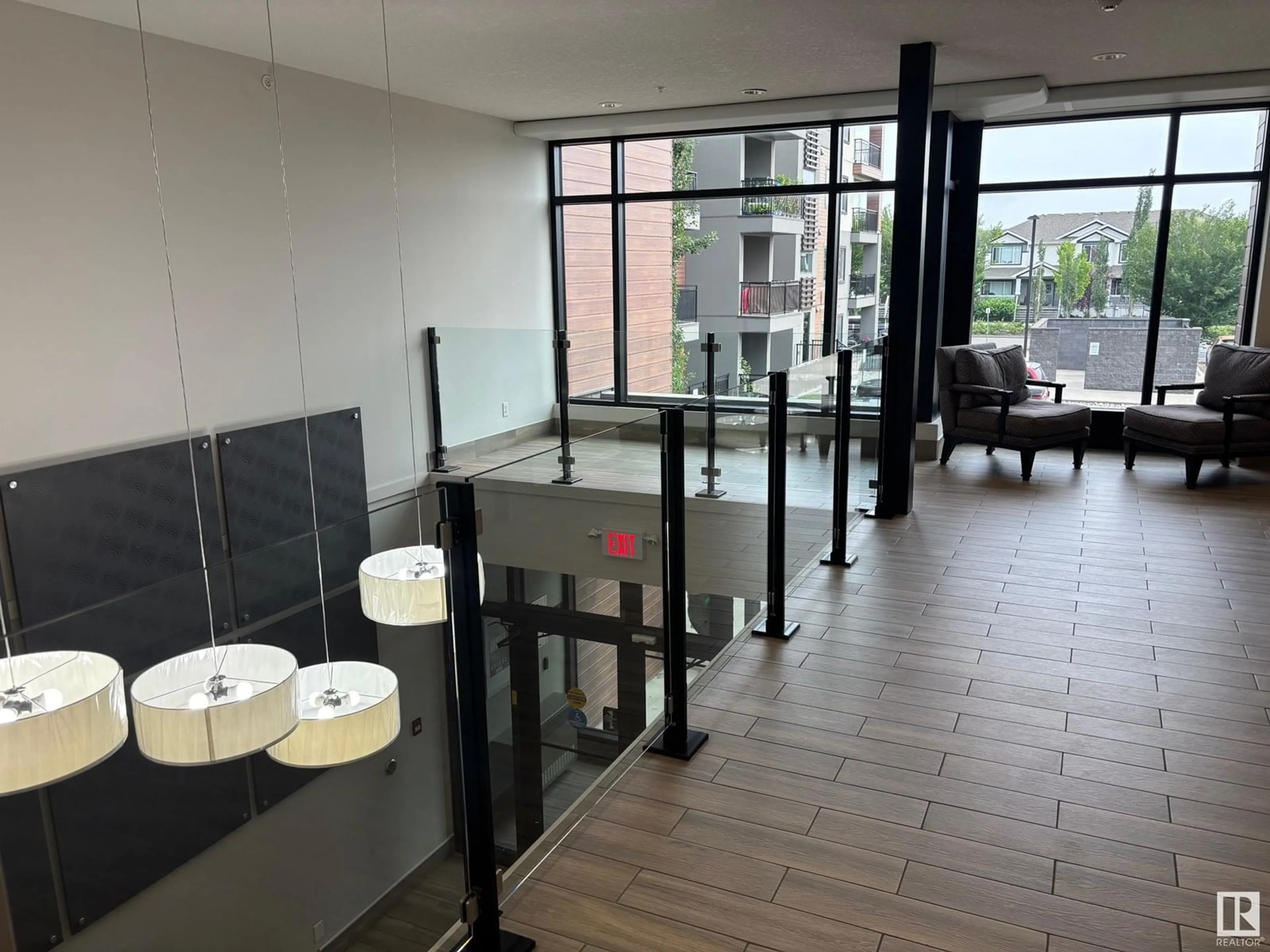 Indoor foyer for 215 - 1004 ROSENTHAL BV, Edmonton Alberta T5T7C6