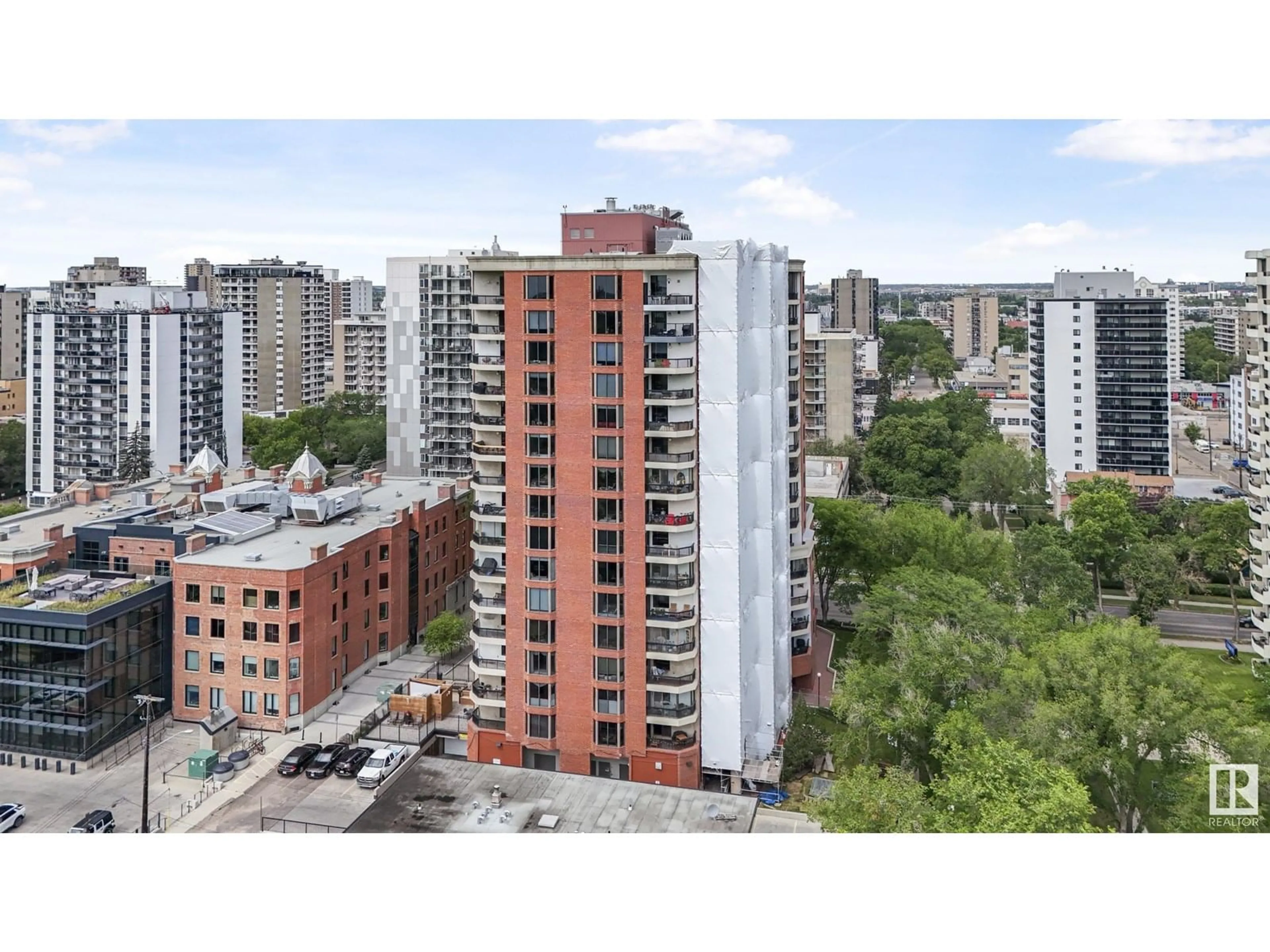 A pic from outside/outdoor area/front of a property/back of a property/a pic from drone, city buildings view from balcony for 701 - 11503 100 AV, Edmonton Alberta T5K2K7