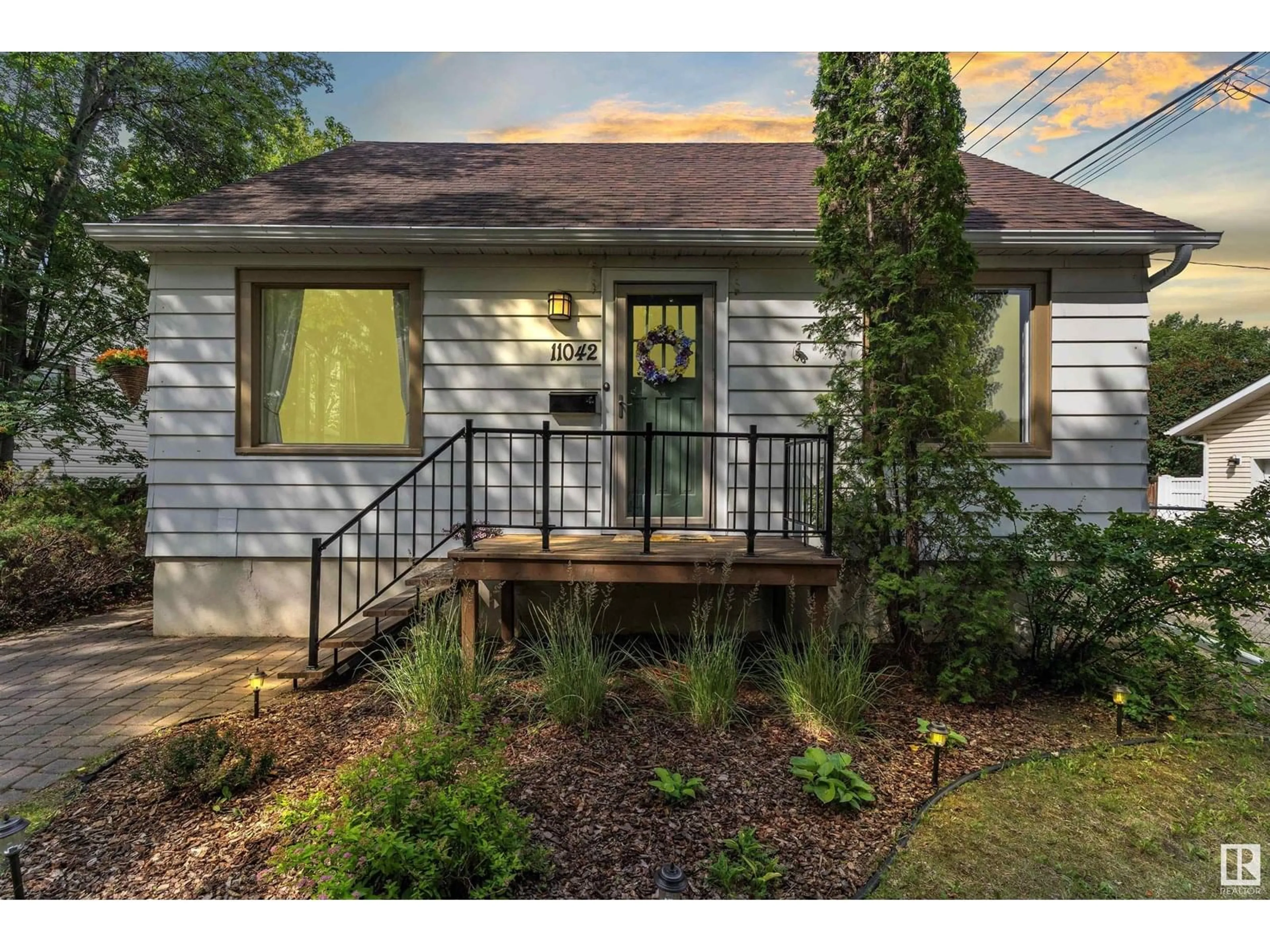 Unknown for 11042 76 ST, Edmonton Alberta T5B2C6