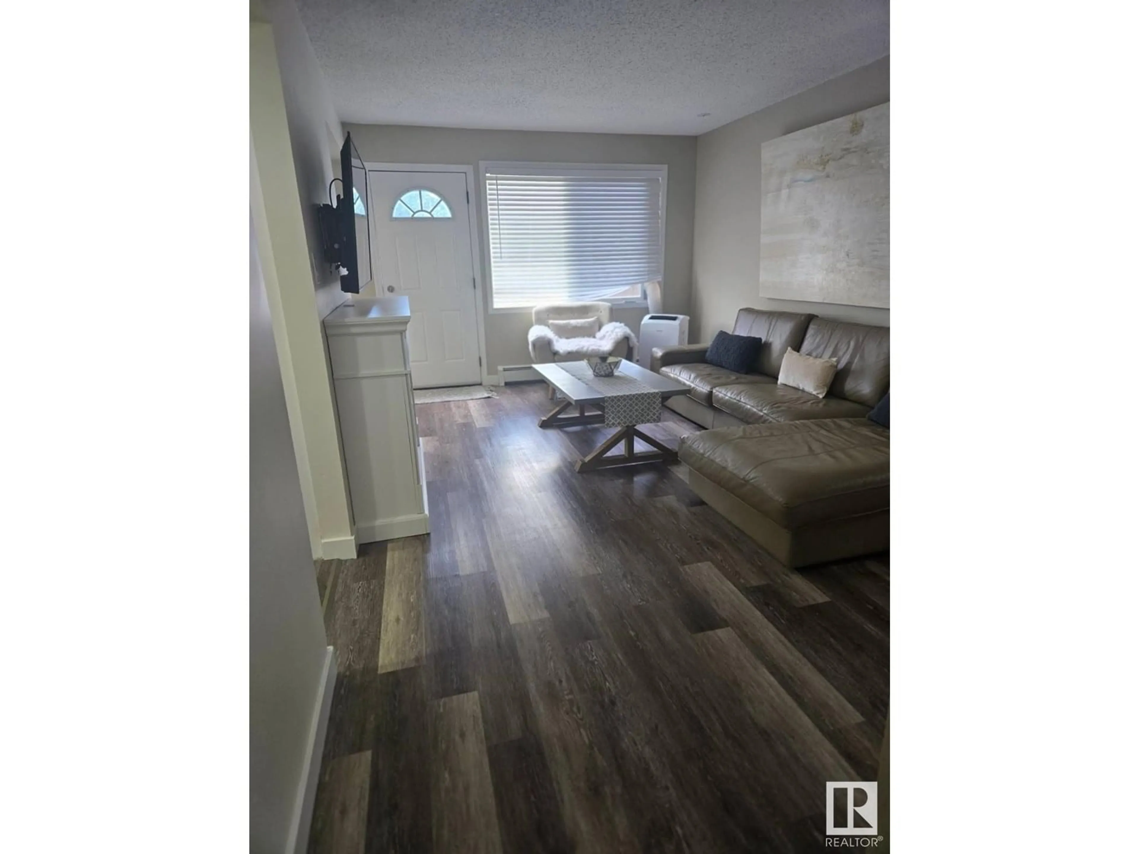 Unknown for 9 - 18305 89 AV NW, Edmonton Alberta T6T1X2