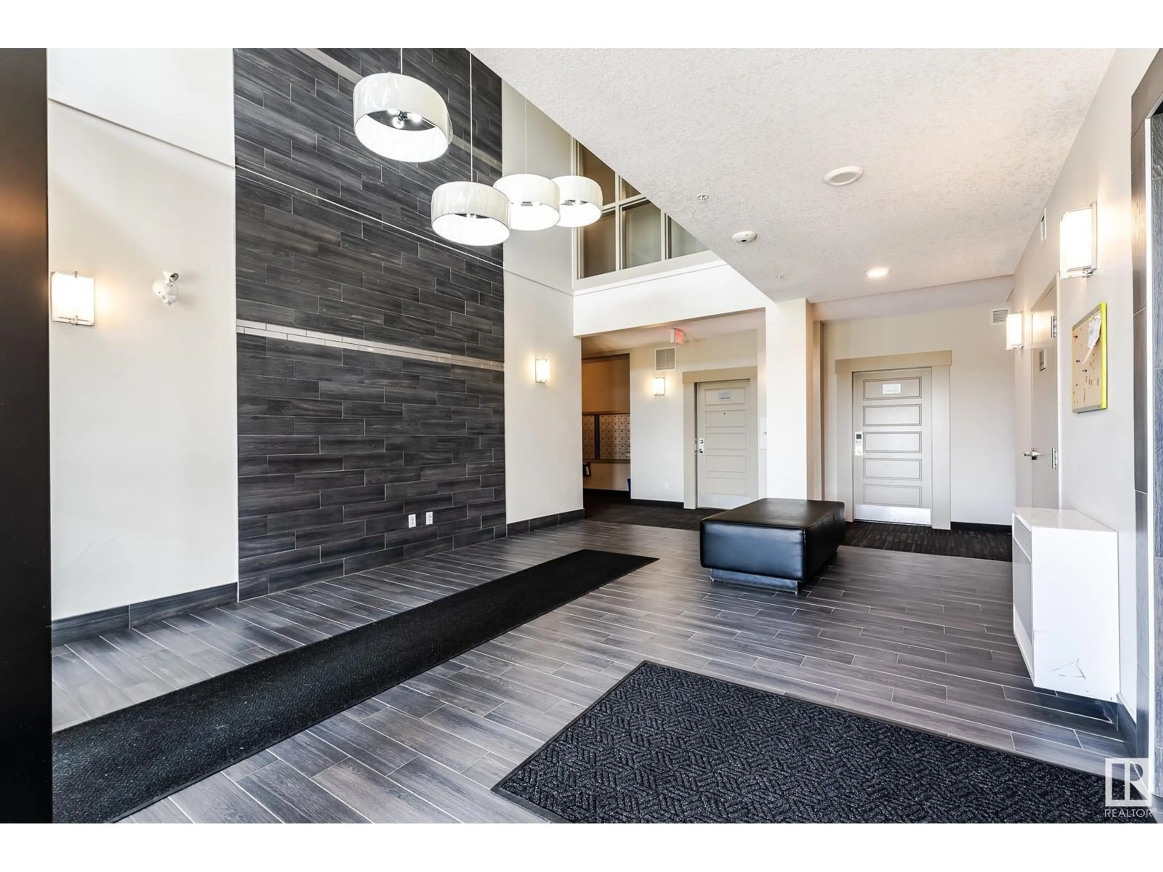Indoor foyer for 408 - 320 AMBLESIDE LI, Edmonton Alberta T6W2Z9
