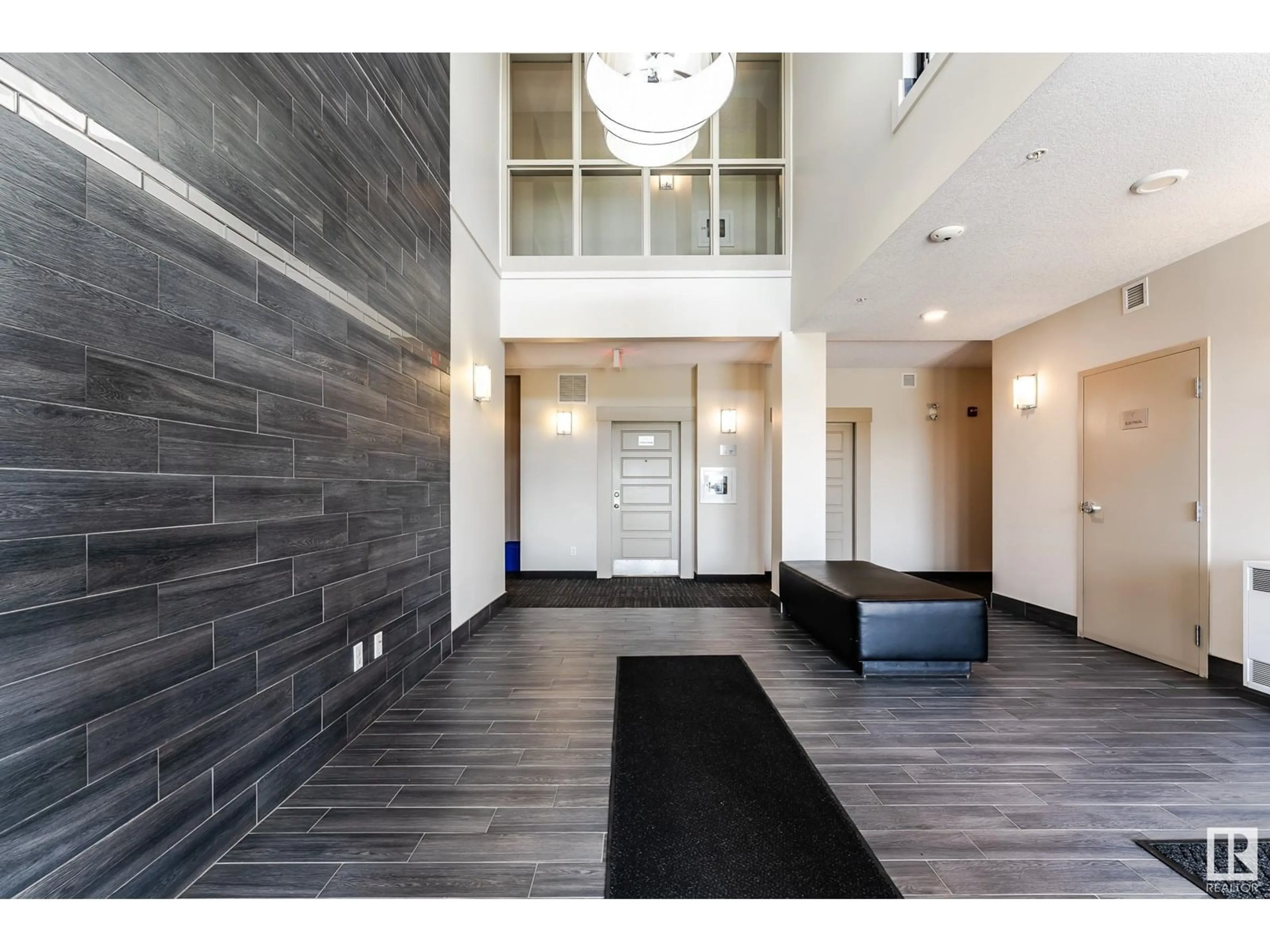 Indoor foyer for 408 - 320 AMBLESIDE LI, Edmonton Alberta T6W2Z9