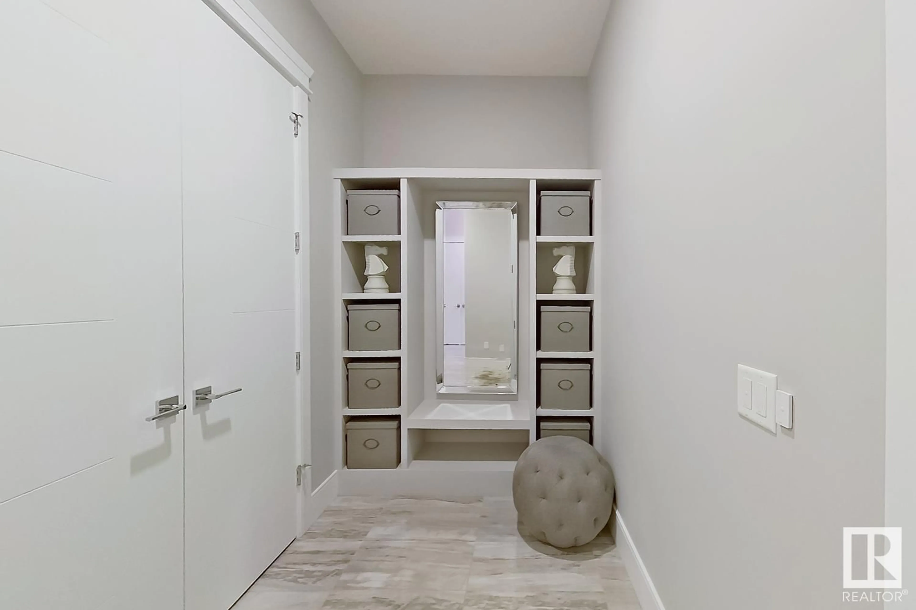 Indoor entryway for 1214 WAHL CO NW, Edmonton Alberta T6W3G4