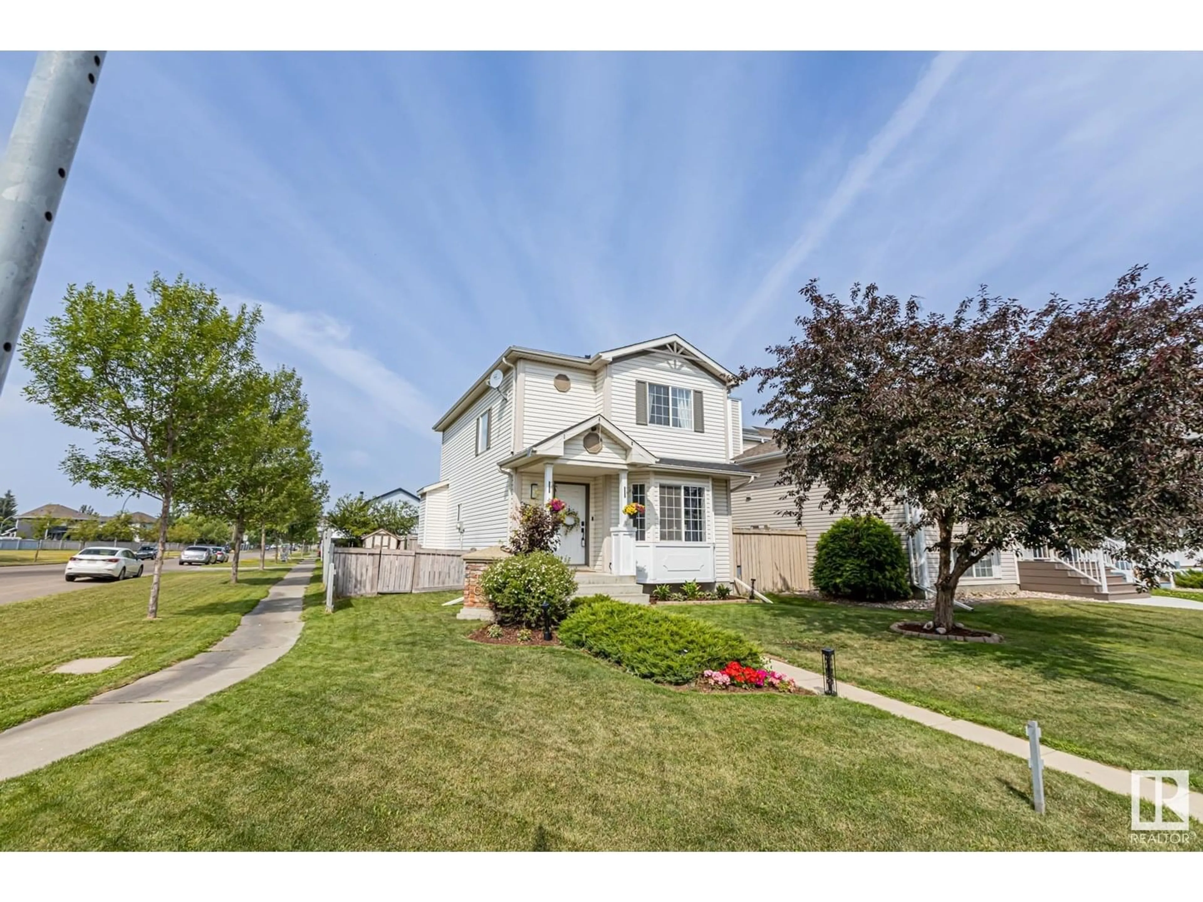Unknown for NW - 15006 135A ST, Edmonton Alberta T6V1N1
