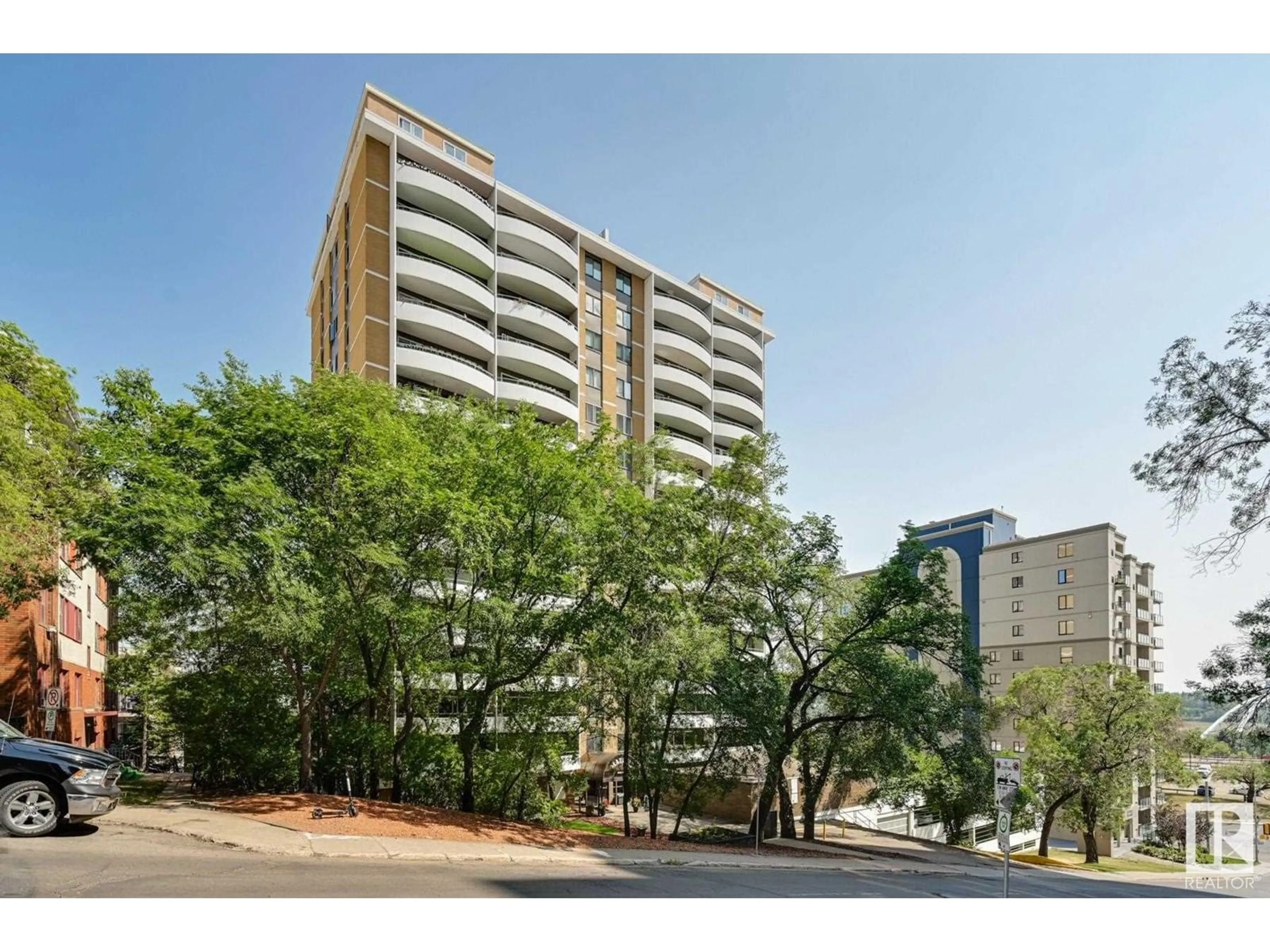 Unknown for 9725 - 906 106 ST NW, Edmonton Alberta T5K1B5
