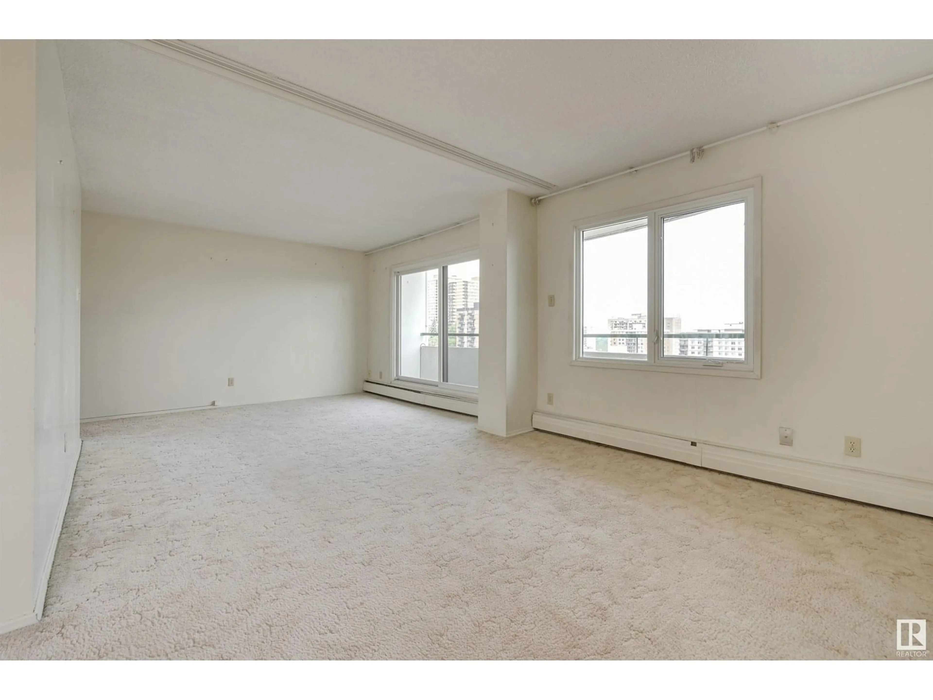 A pic of a room for 9725 - 906 106 ST NW, Edmonton Alberta T5K1B5