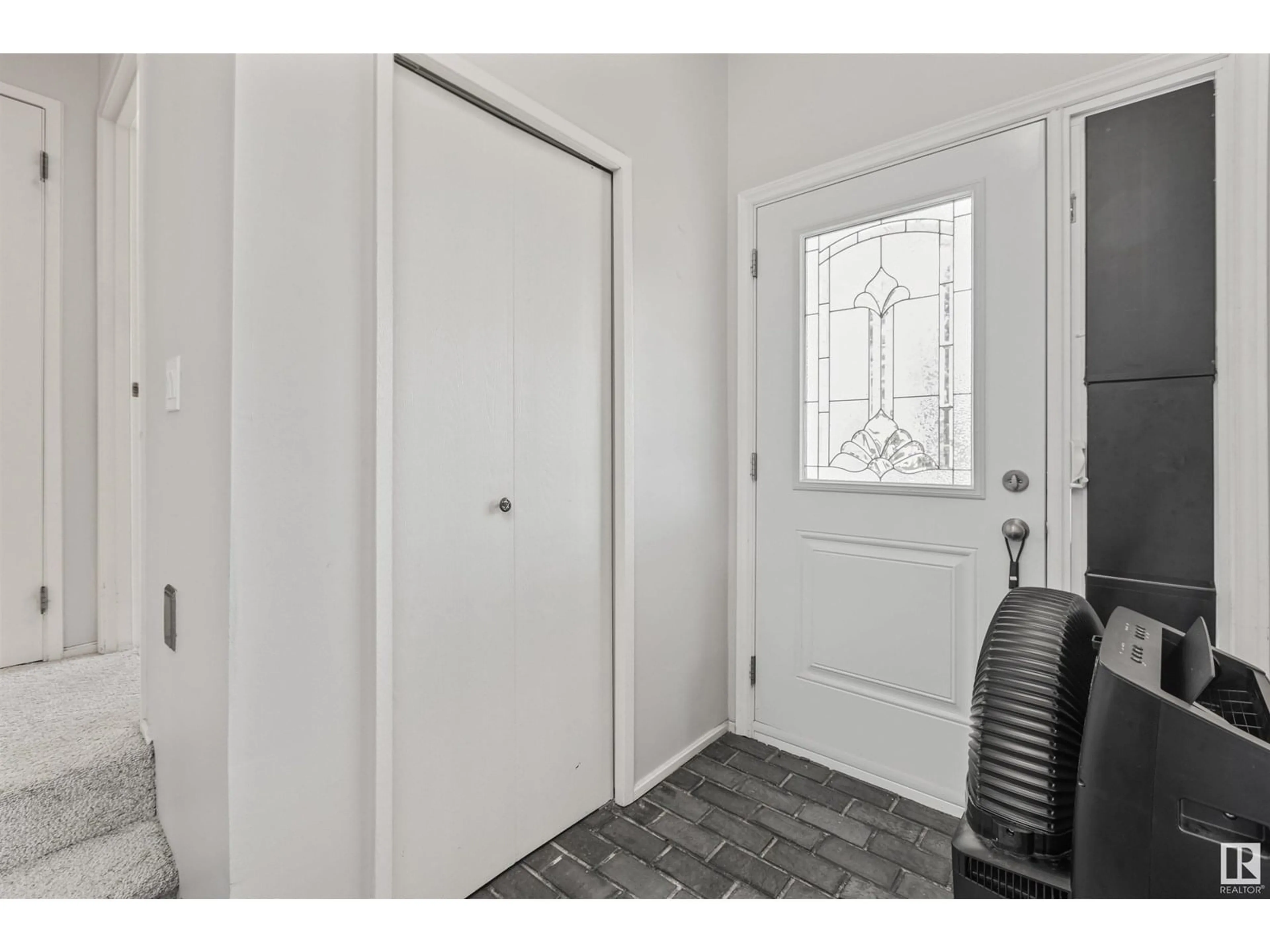 Indoor entryway for 21341 TWP ROAD 534, Rural Strathcona County Alberta T8G2B2