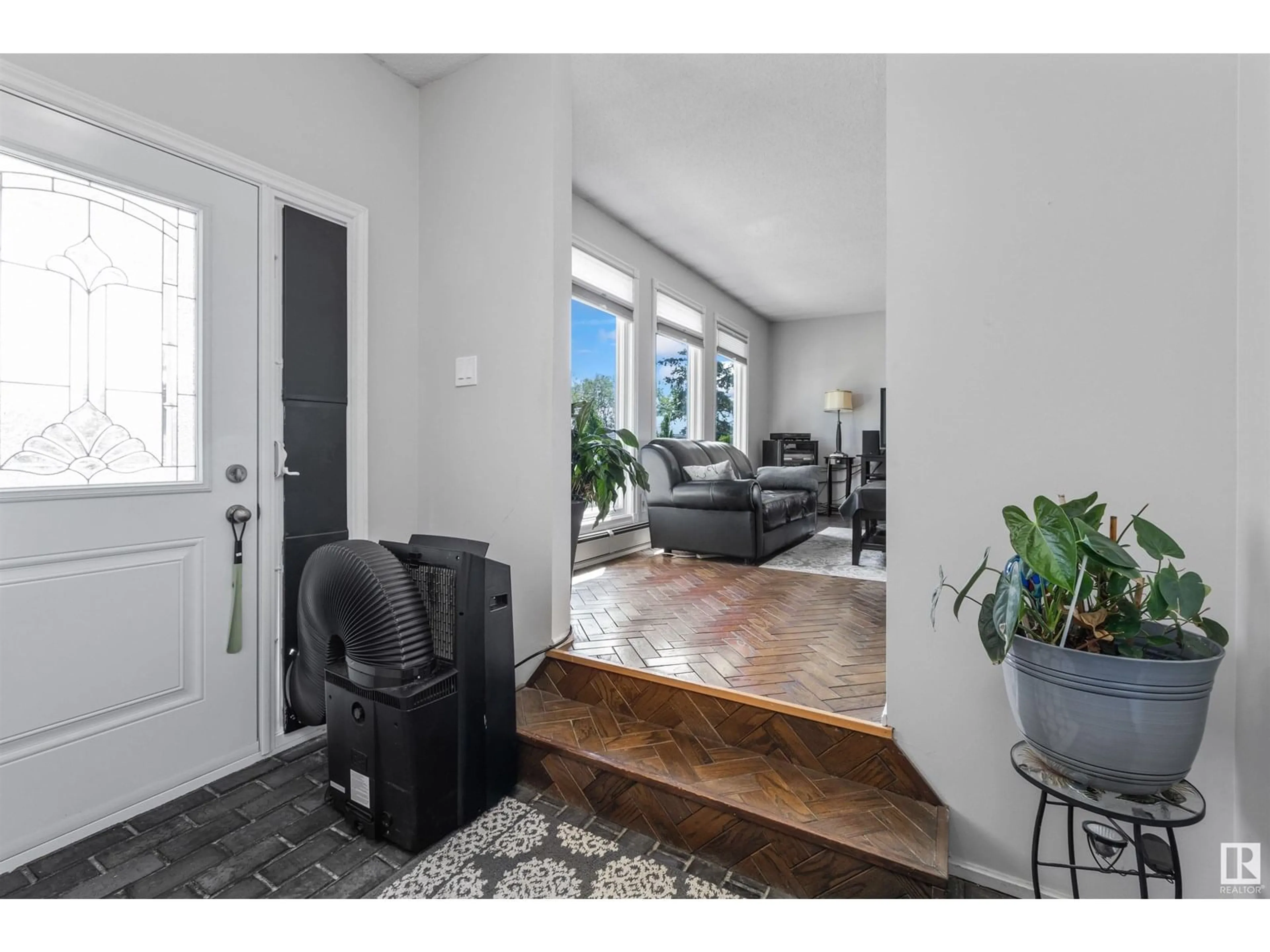Indoor entryway for 21341 TWP ROAD 534, Rural Strathcona County Alberta T8G2B2