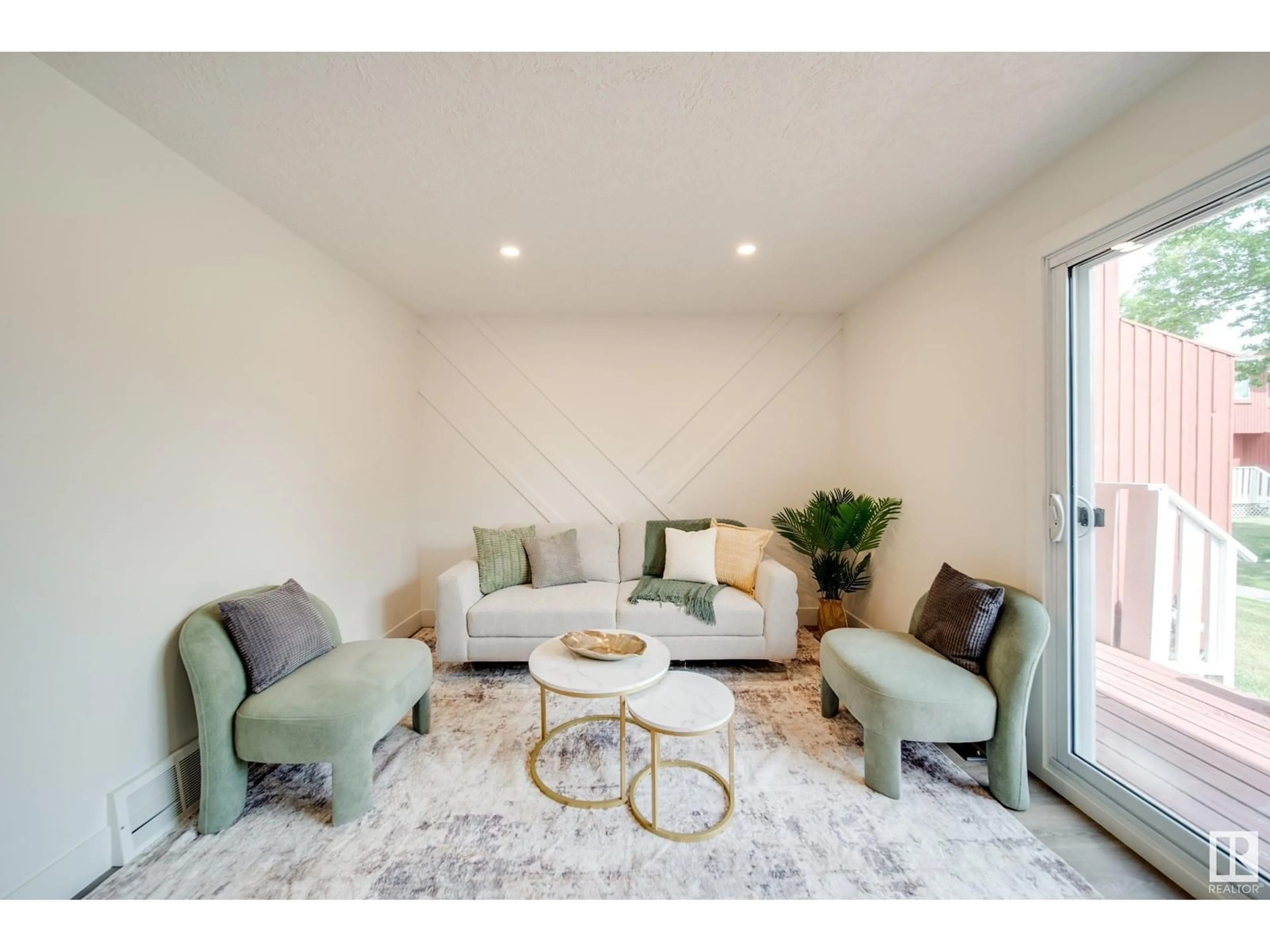 Living room with furniture, unknown for 10630 BEAUMARIS RD, Edmonton Alberta T5X3N4