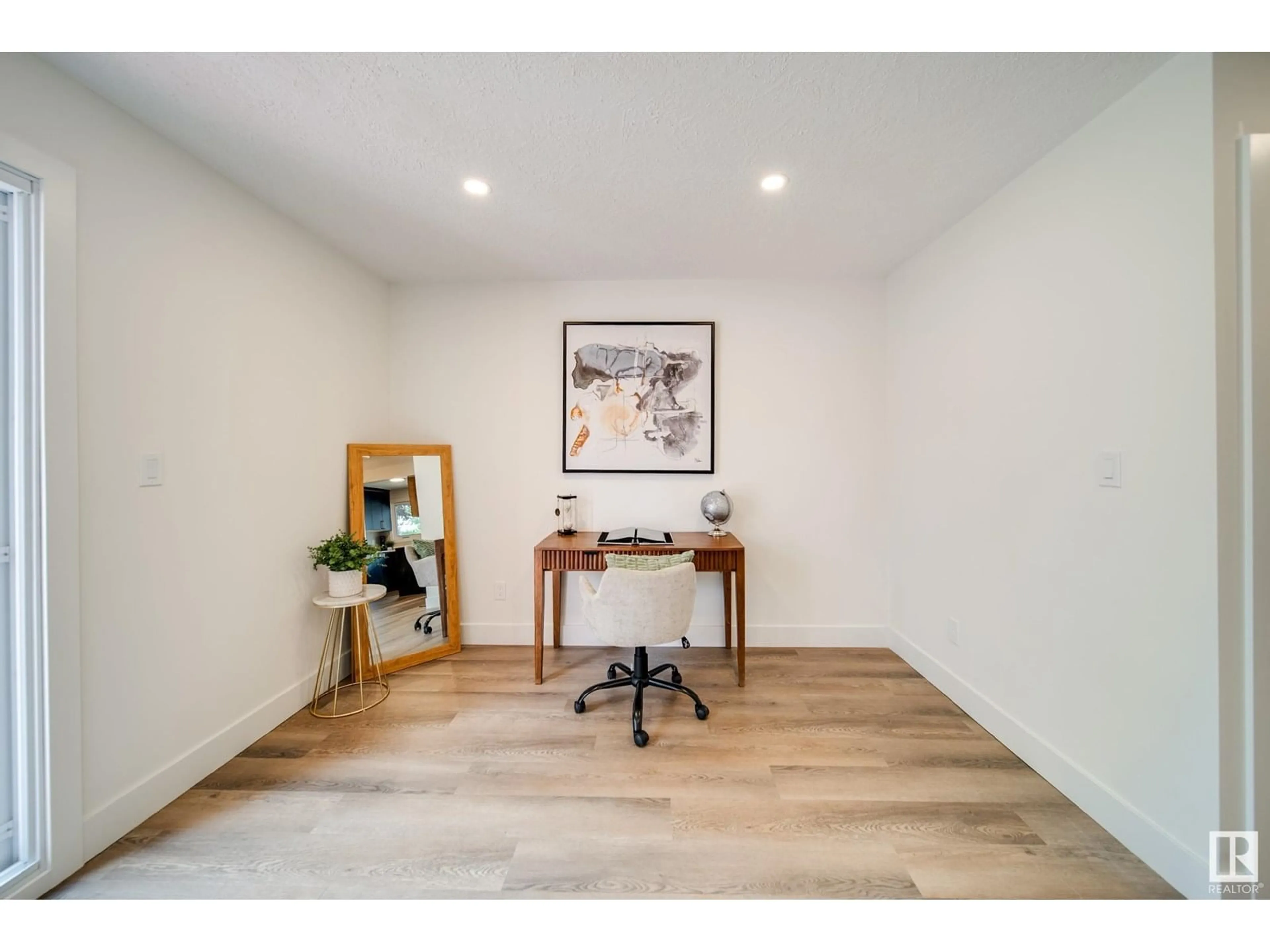 Unknown for 10630 BEAUMARIS RD, Edmonton Alberta T5X3N4