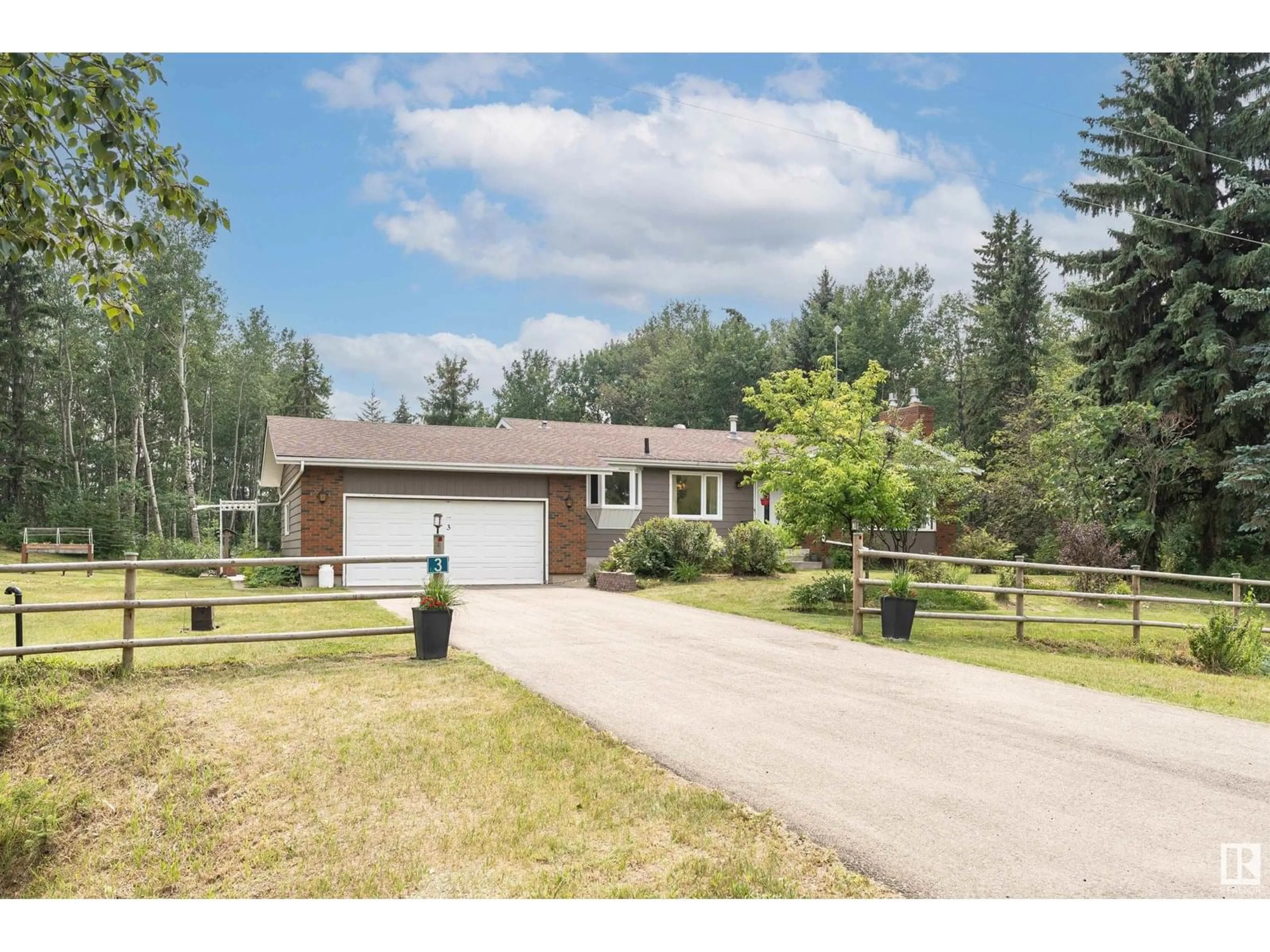A pic from outside/outdoor area/front of a property/back of a property/a pic from drone, street for 51028 RGE ROAD 261, Rural Parkland County Alberta T7Y1B9