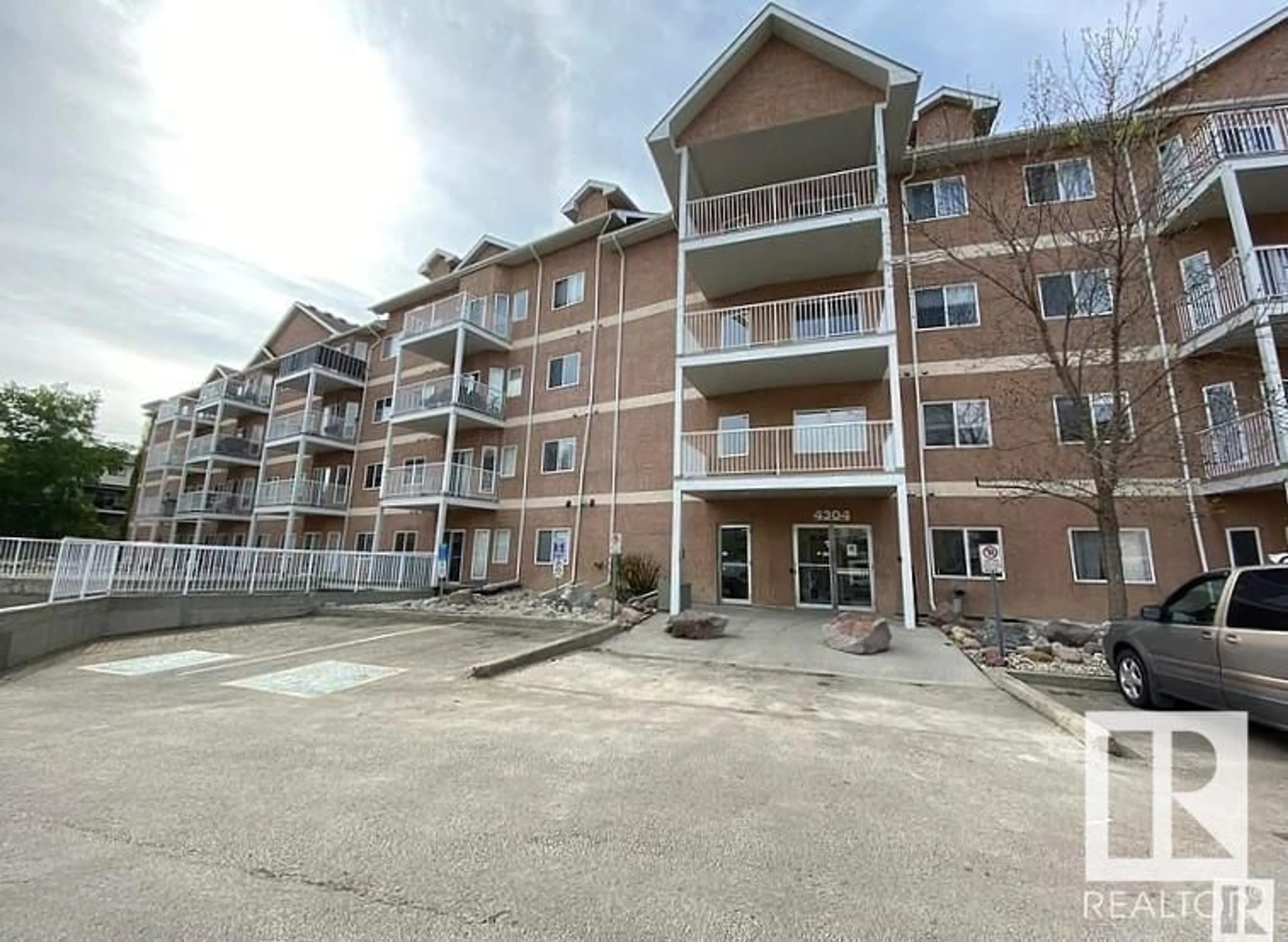 Unknown for #311 - 4304 139 AV, Edmonton Alberta T5Y0H6