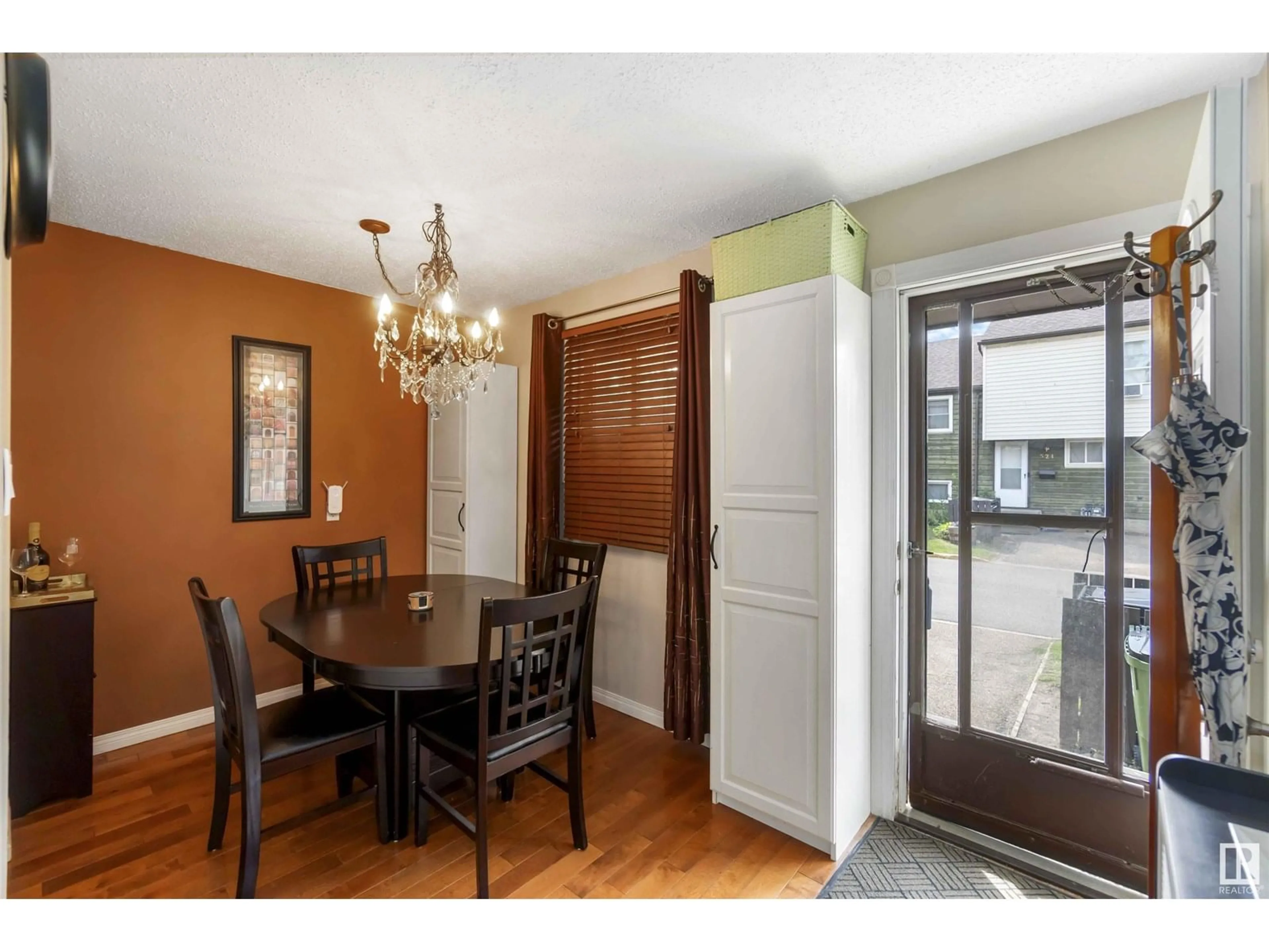 Dining room, wood/laminate floor for 523 ABBOTTSFIELD RD, Edmonton Alberta T5W4R3