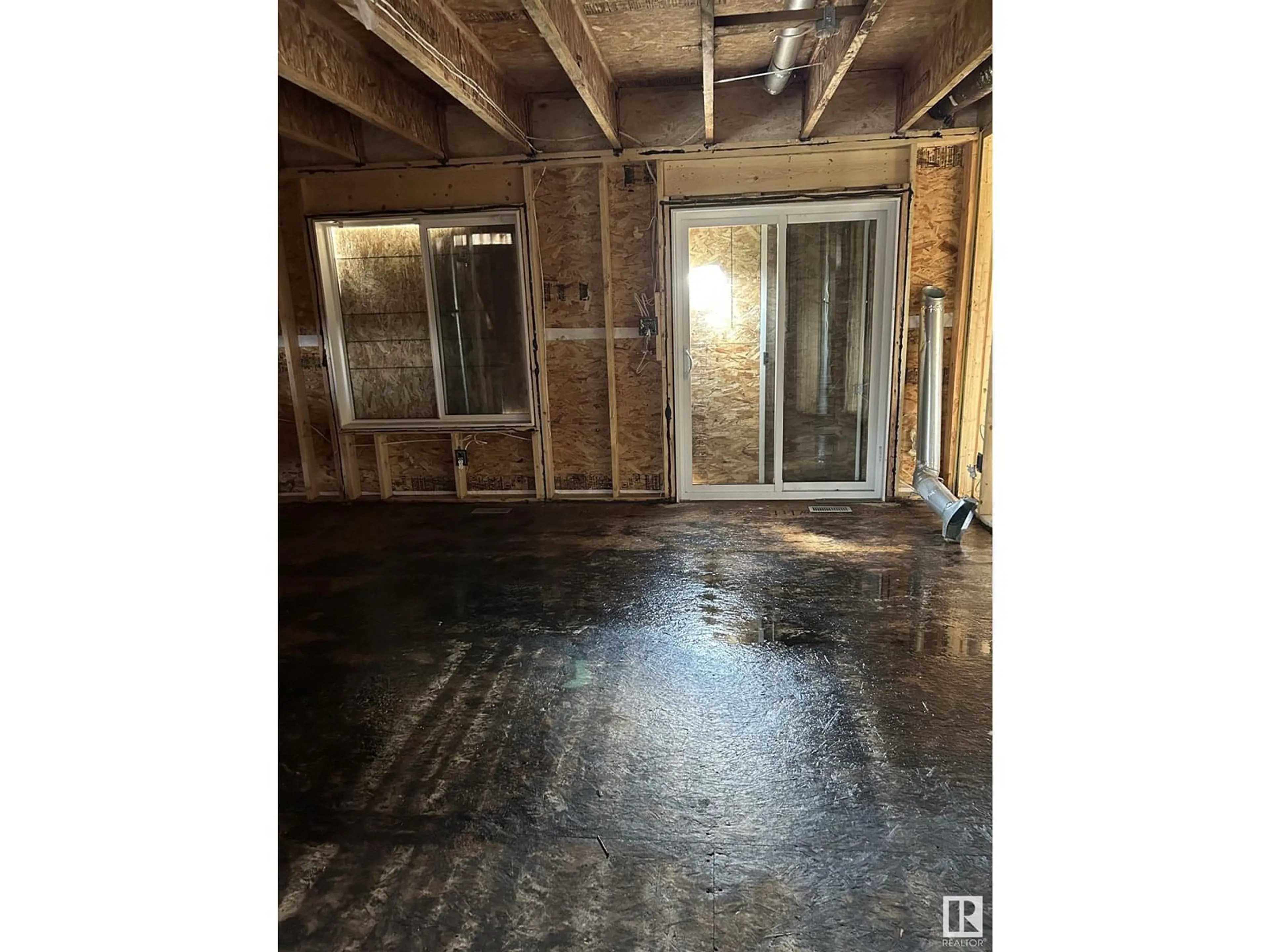 A pic of a room for NW - 1712 27 ST, Edmonton Alberta T6T2G6