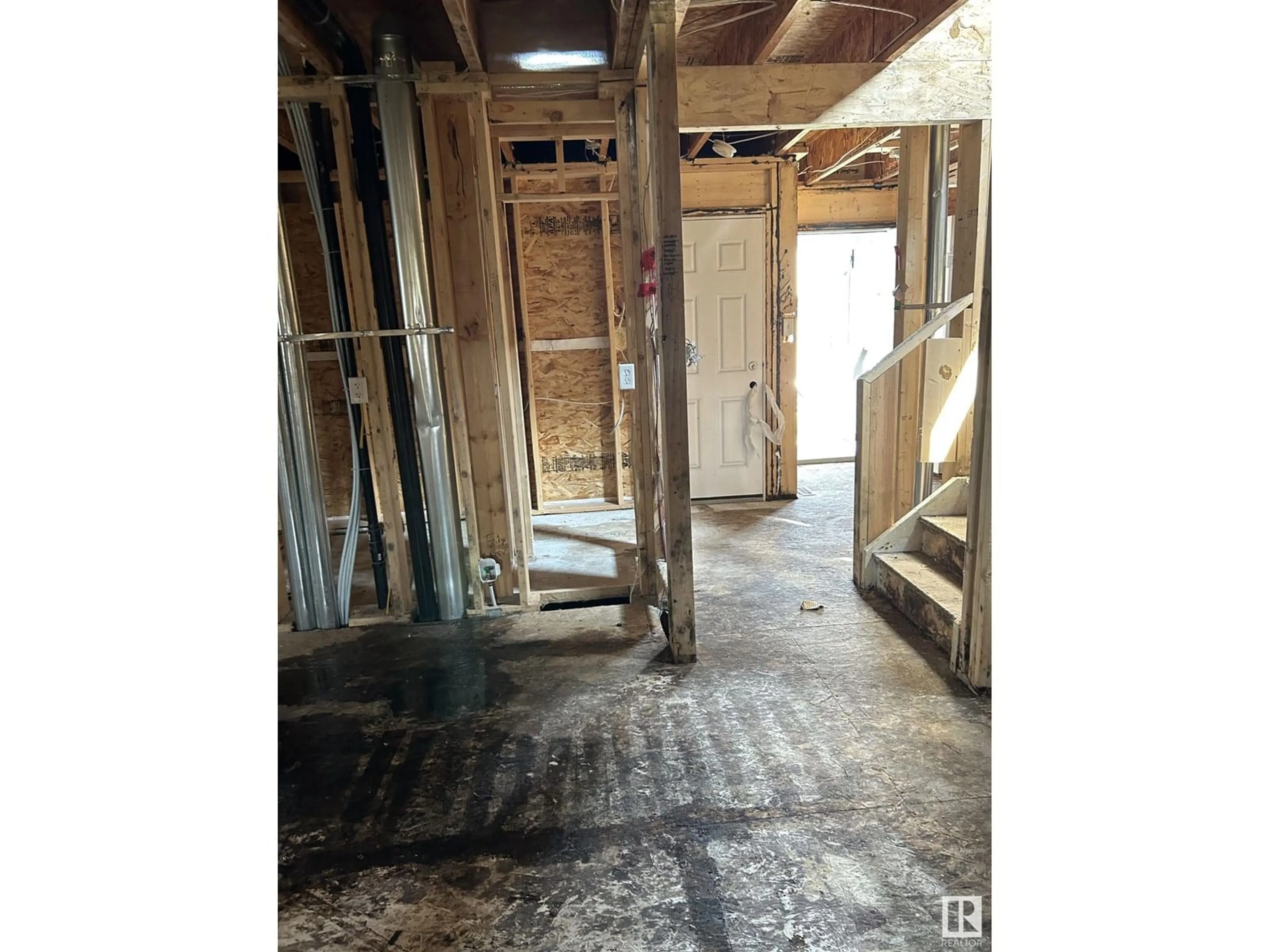 A pic of a room for NW - 1712 27 ST, Edmonton Alberta T6T2G6