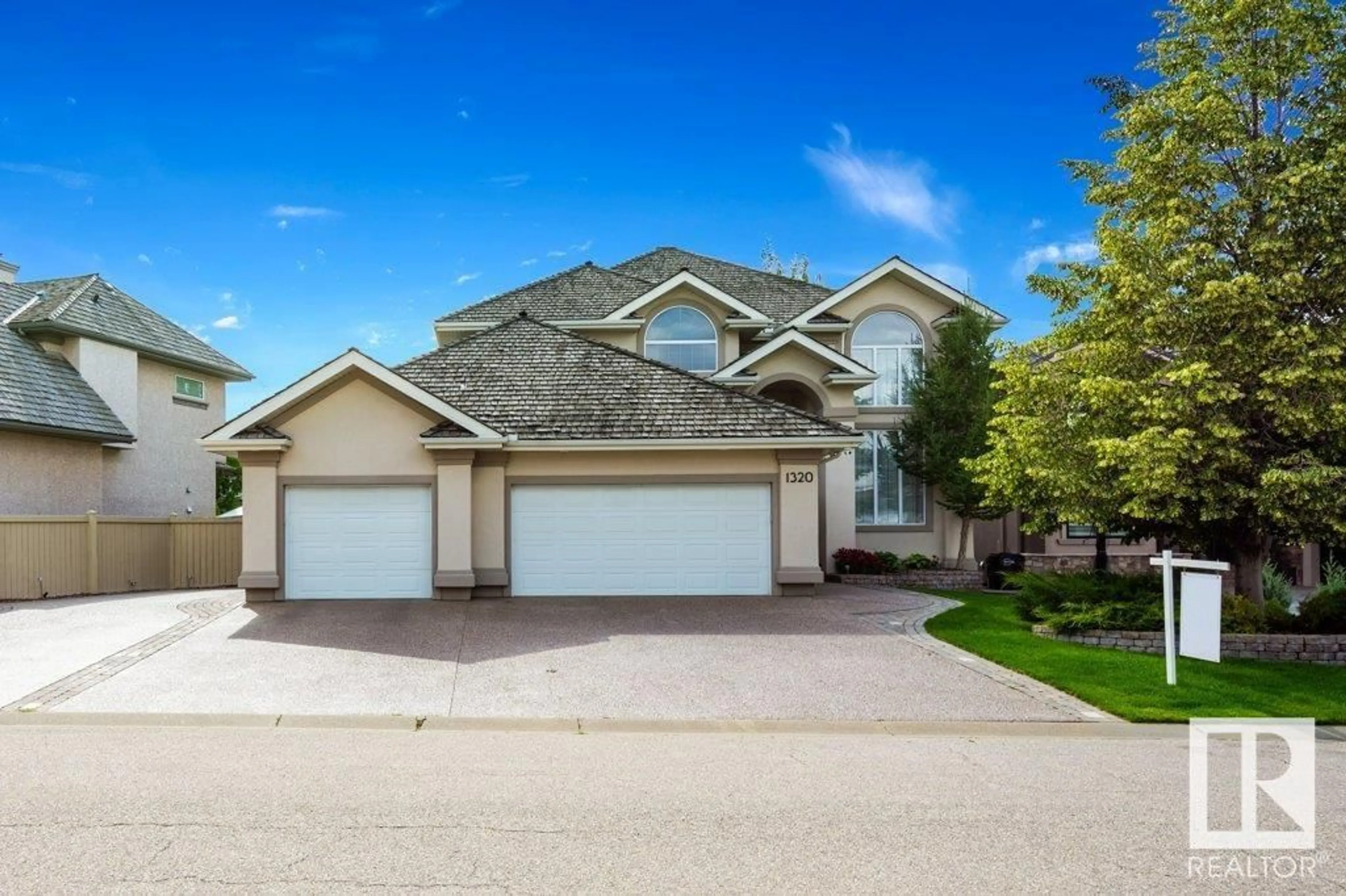 Unknown for NW - 1320 119A ST, Edmonton Alberta T6J7H6
