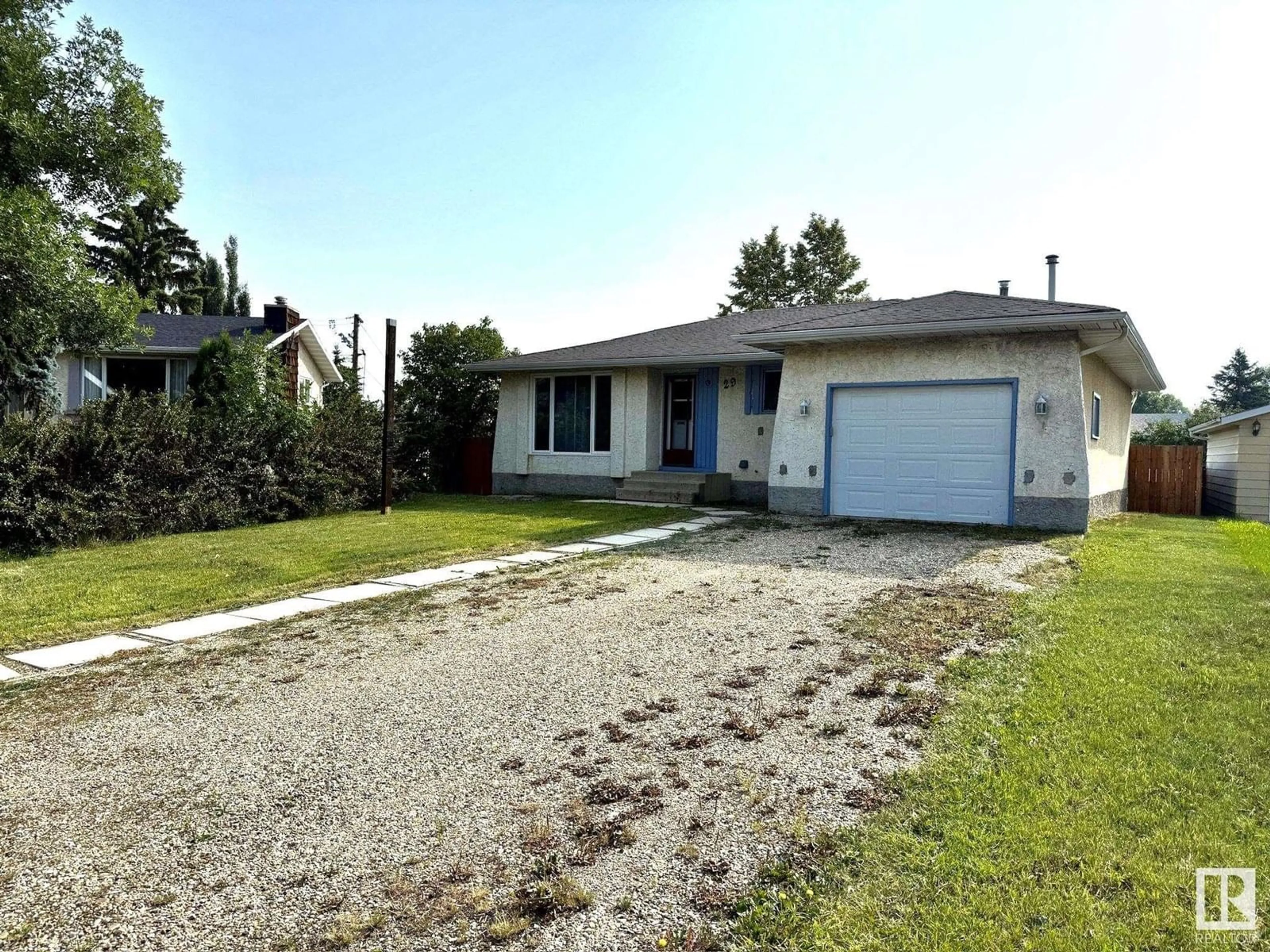 A pic from outside/outdoor area/front of a property/back of a property/a pic from drone, street for 29 CAMELOT CR, Leduc Alberta T9E4L5