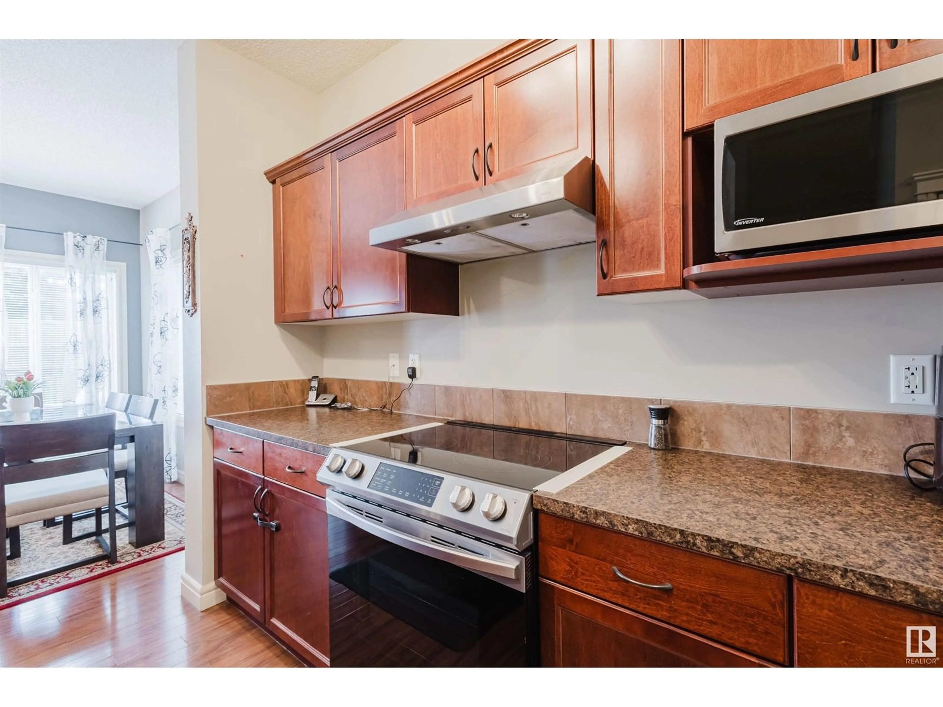 Standard kitchen, unknown for SW - 11409 13 AV, Edmonton Alberta T6W0G8