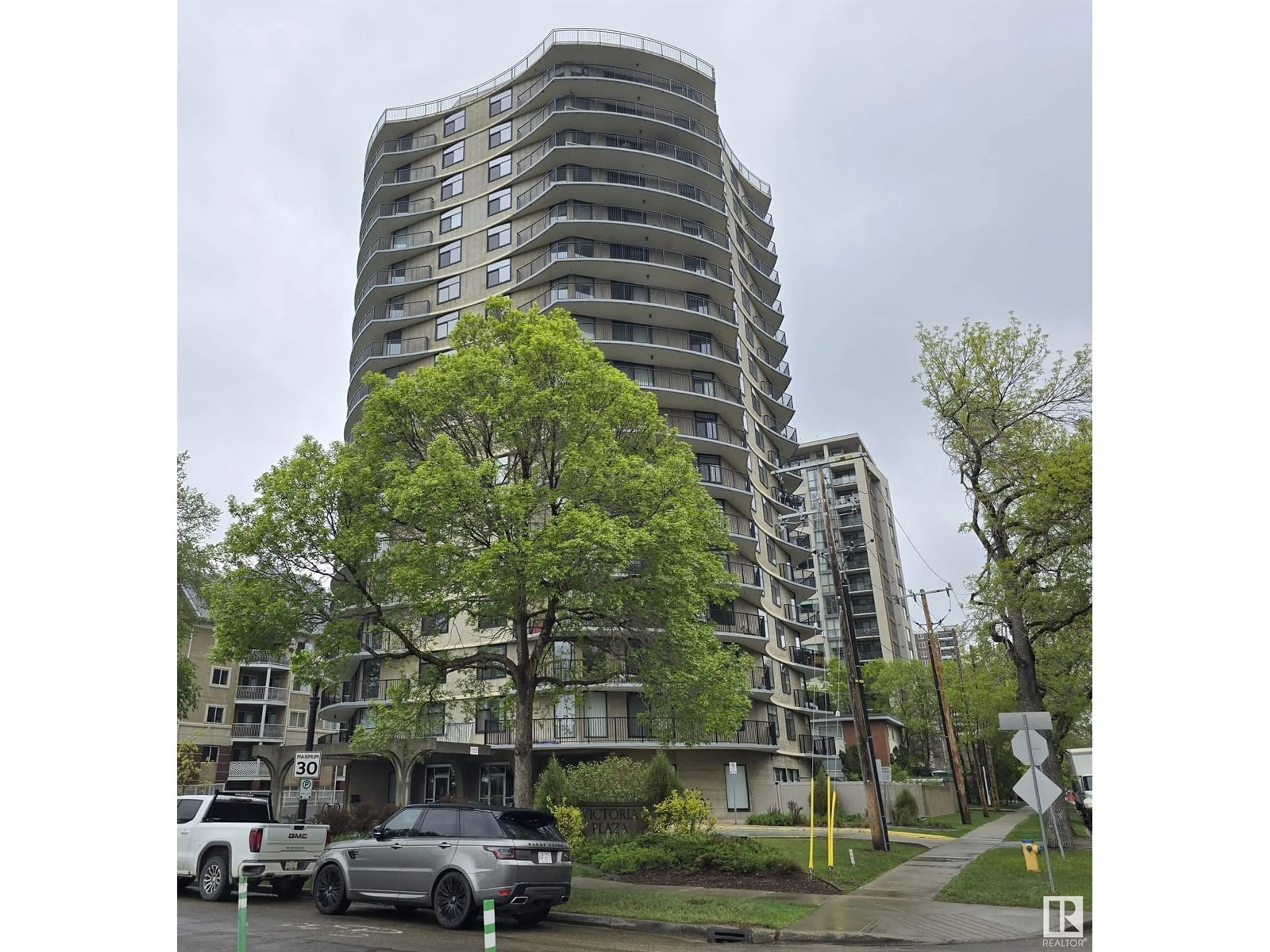 Blurry image for 701 - 11710 100 AV, Edmonton Alberta T5K2G3