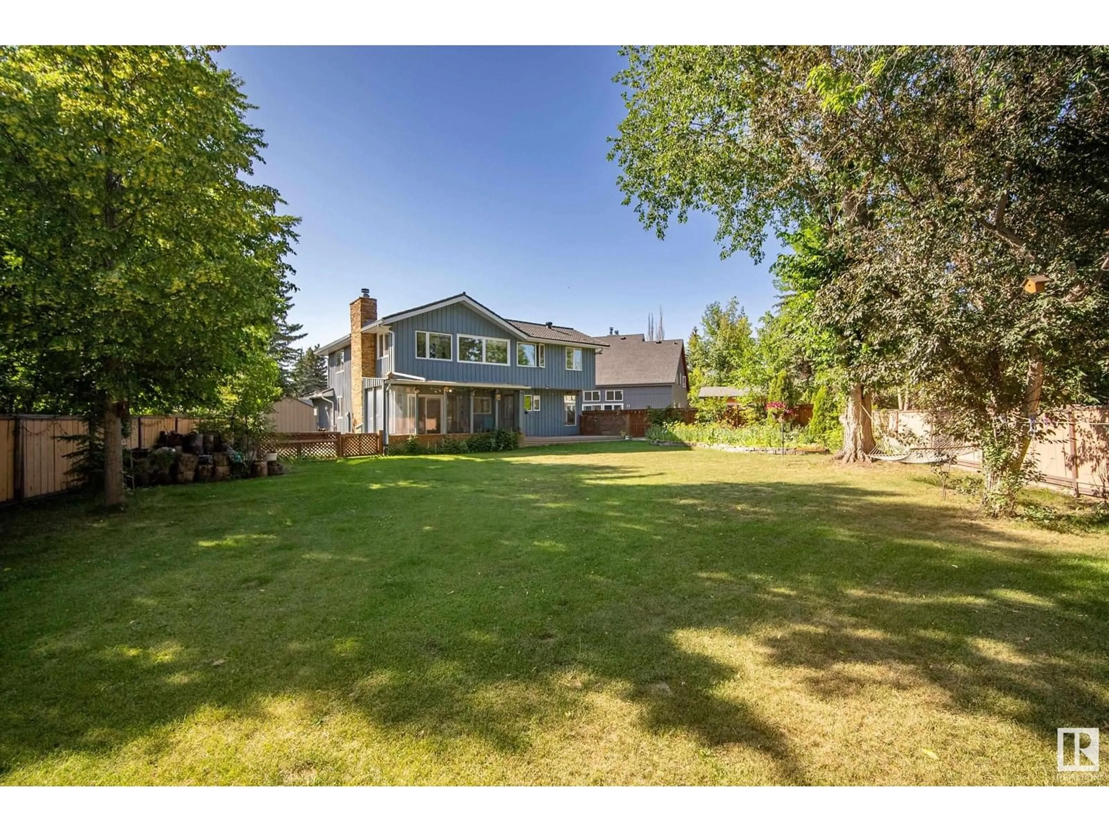 A pic from outside/outdoor area/front of a property/back of a property/a pic from drone, unknown for 5503 174 ST, Edmonton Alberta T6M1E2