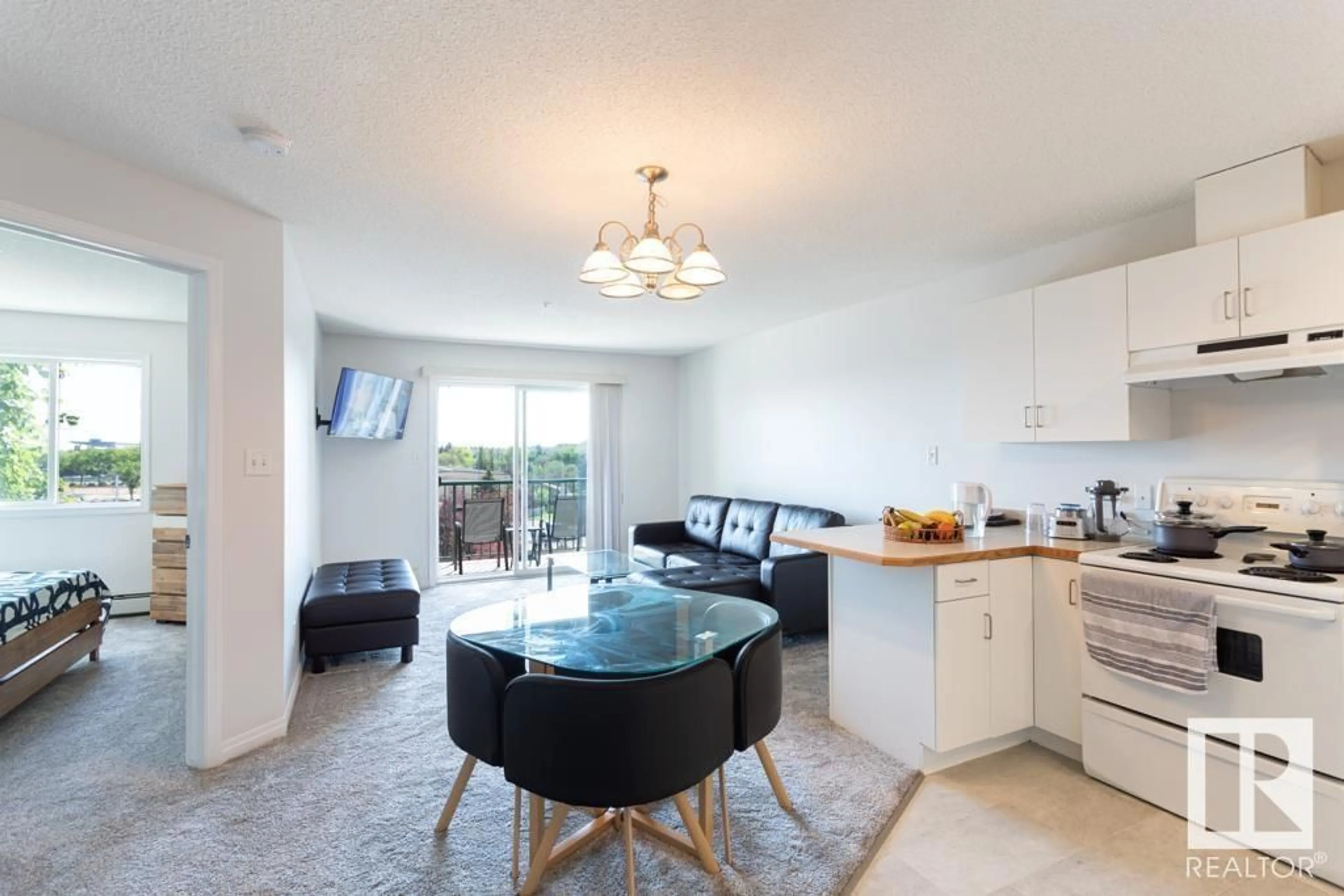 Unknown for 404 - 11325 83 ST, Edmonton Alberta T5B4W5