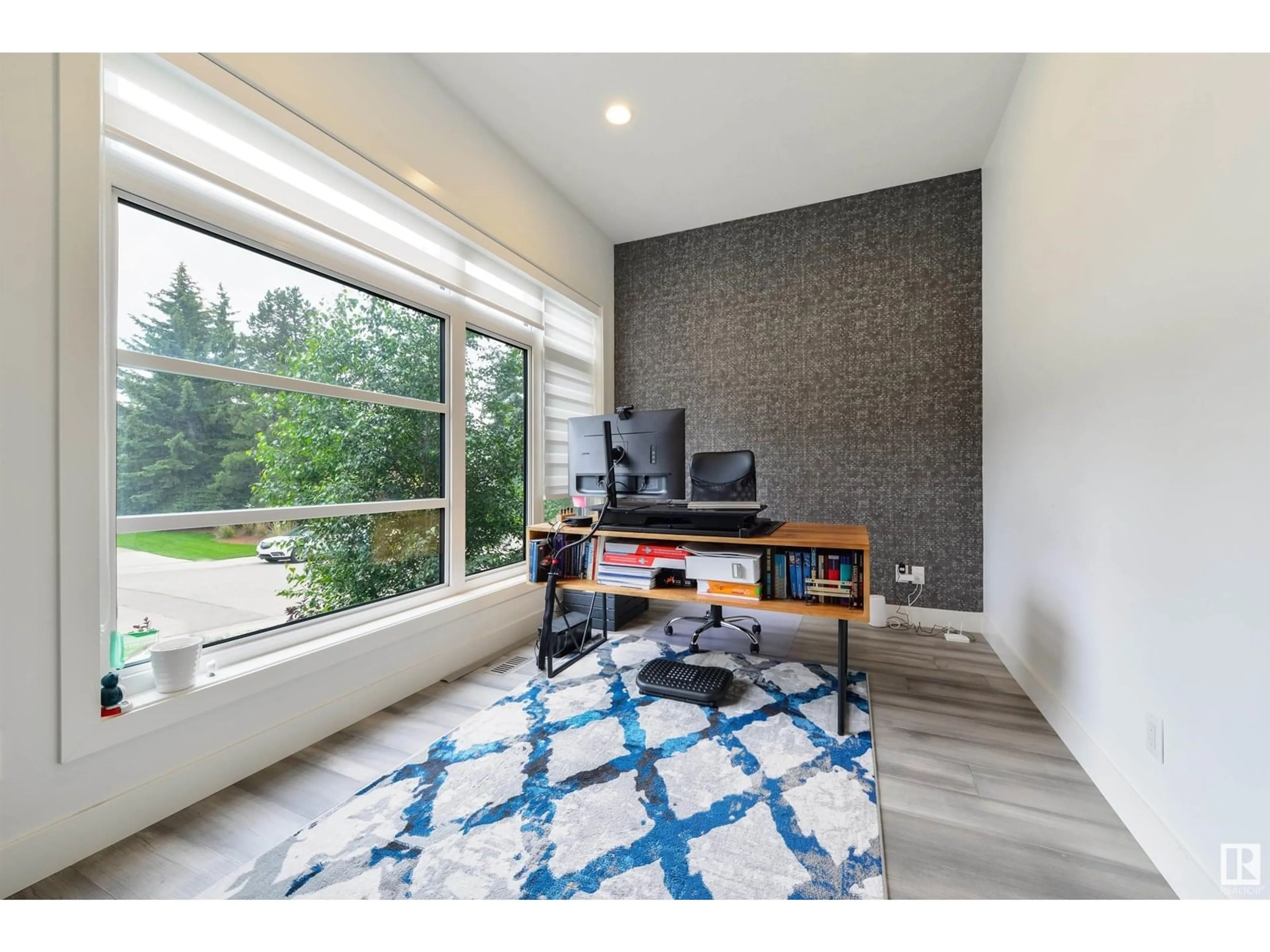 Unknown for 12444 LANSDOWNE DR, Edmonton Alberta T6H4L5