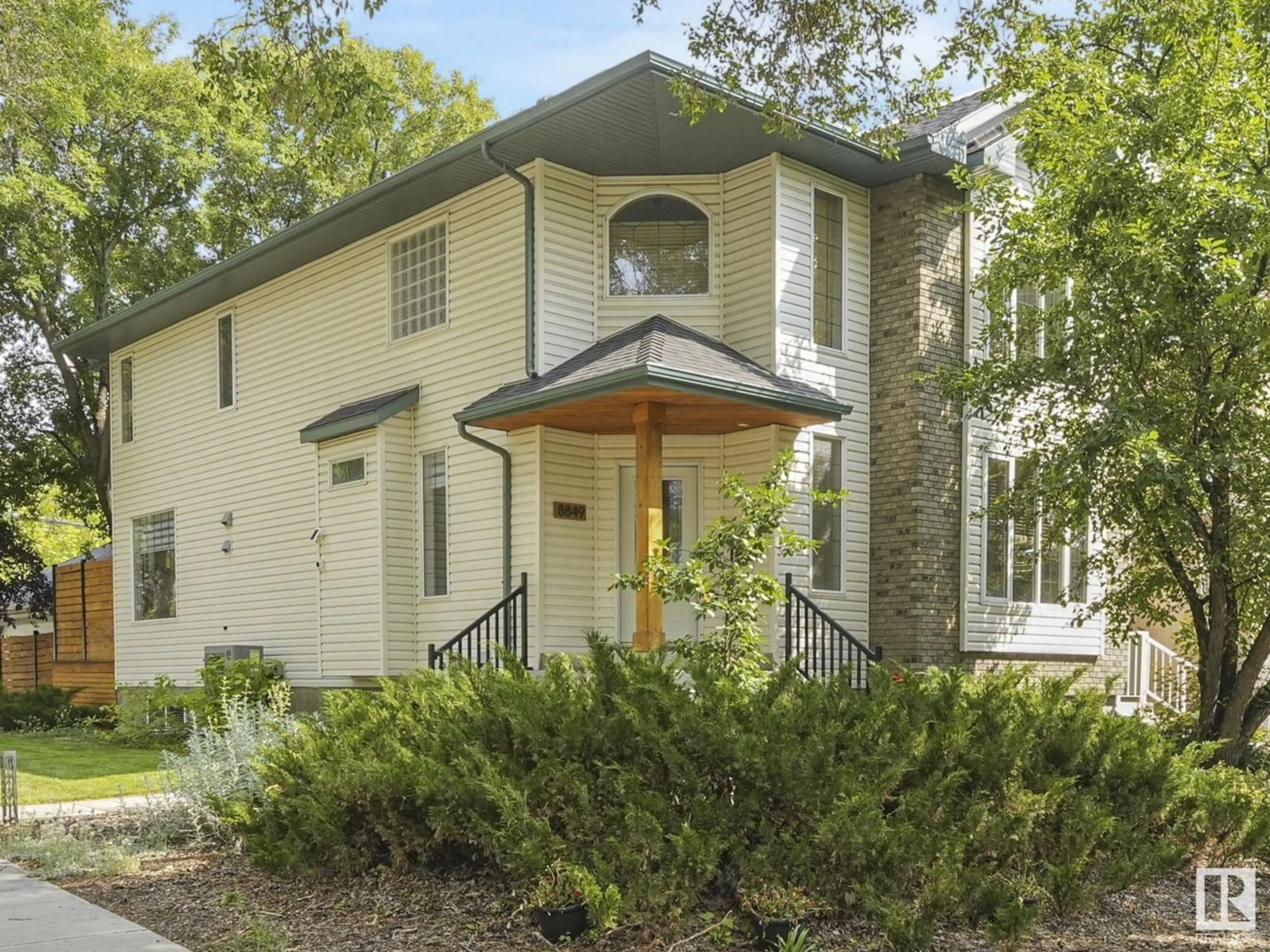 Home with brick exterior material, unknown for 8849 91 ST, Edmonton Alberta T6C3N3