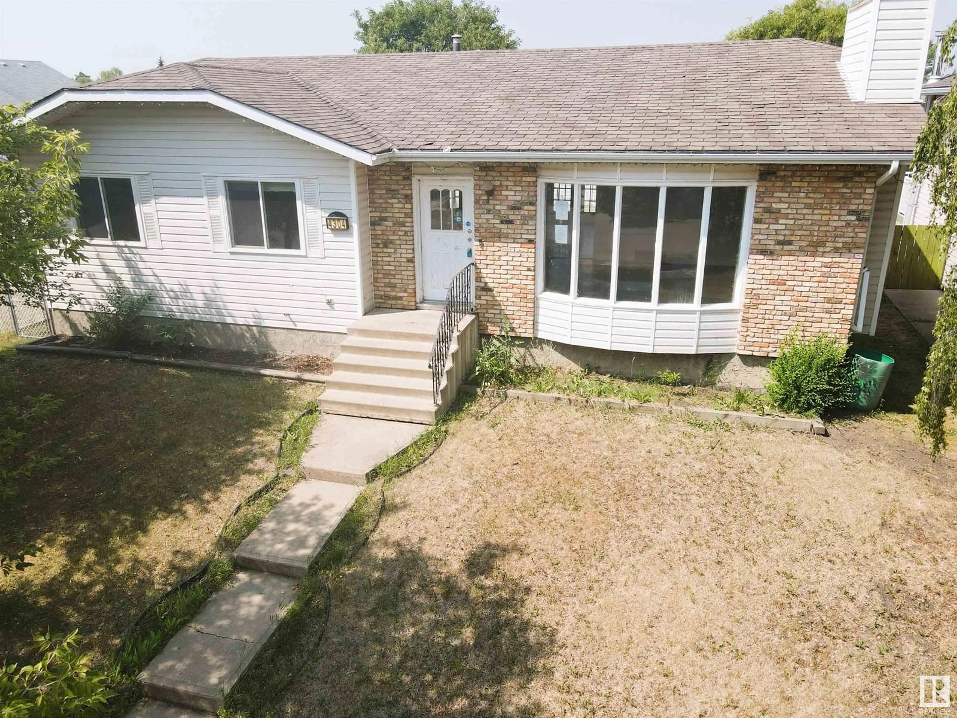 A pic from outside/outdoor area/front of a property/back of a property/a pic from drone, street for 4304 41A STREET, Bonnyville Town Alberta T9N1W3