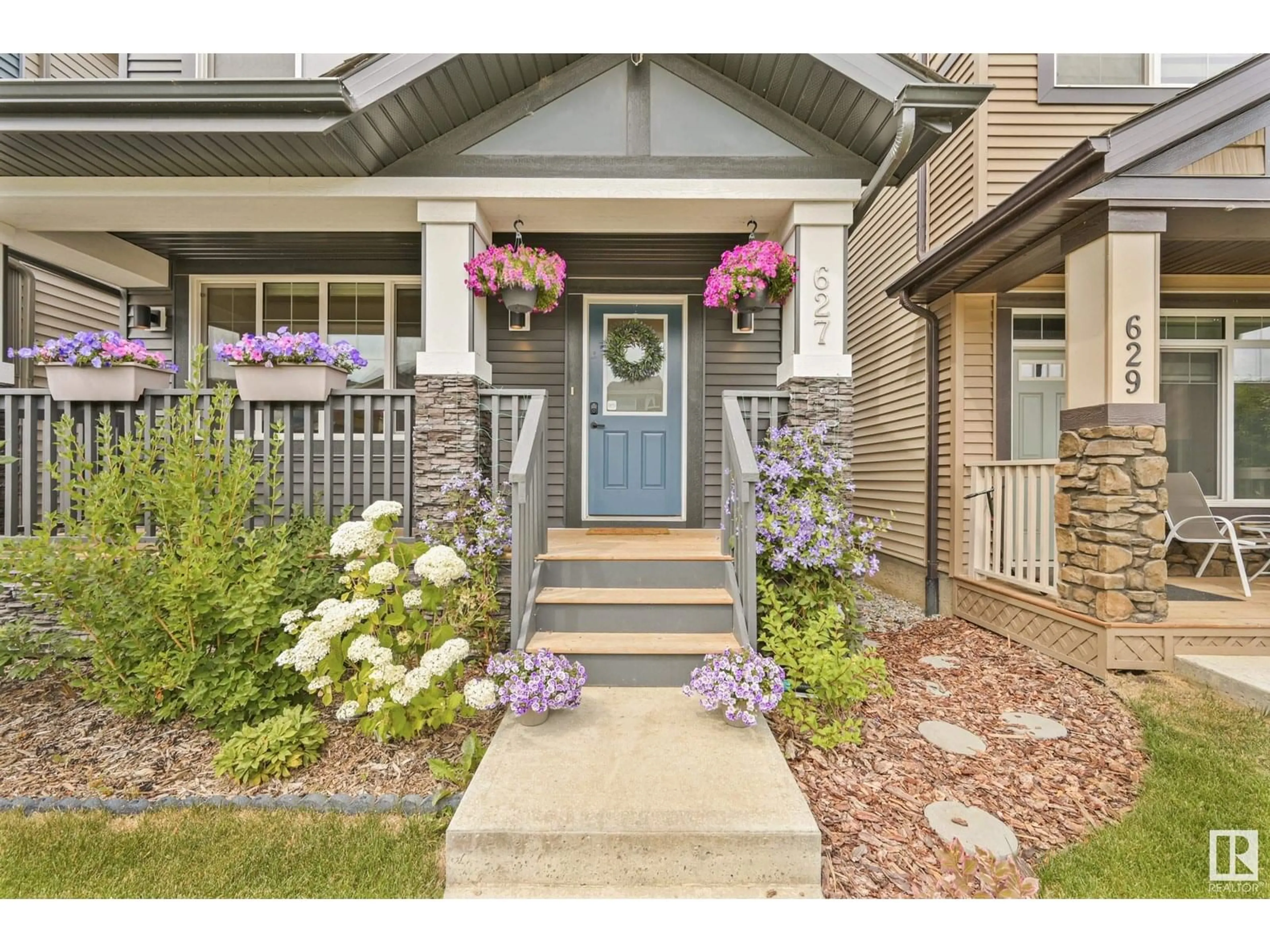 Indoor entryway for 627 MERLIN LANDING LD, Edmonton Alberta T5S0M1