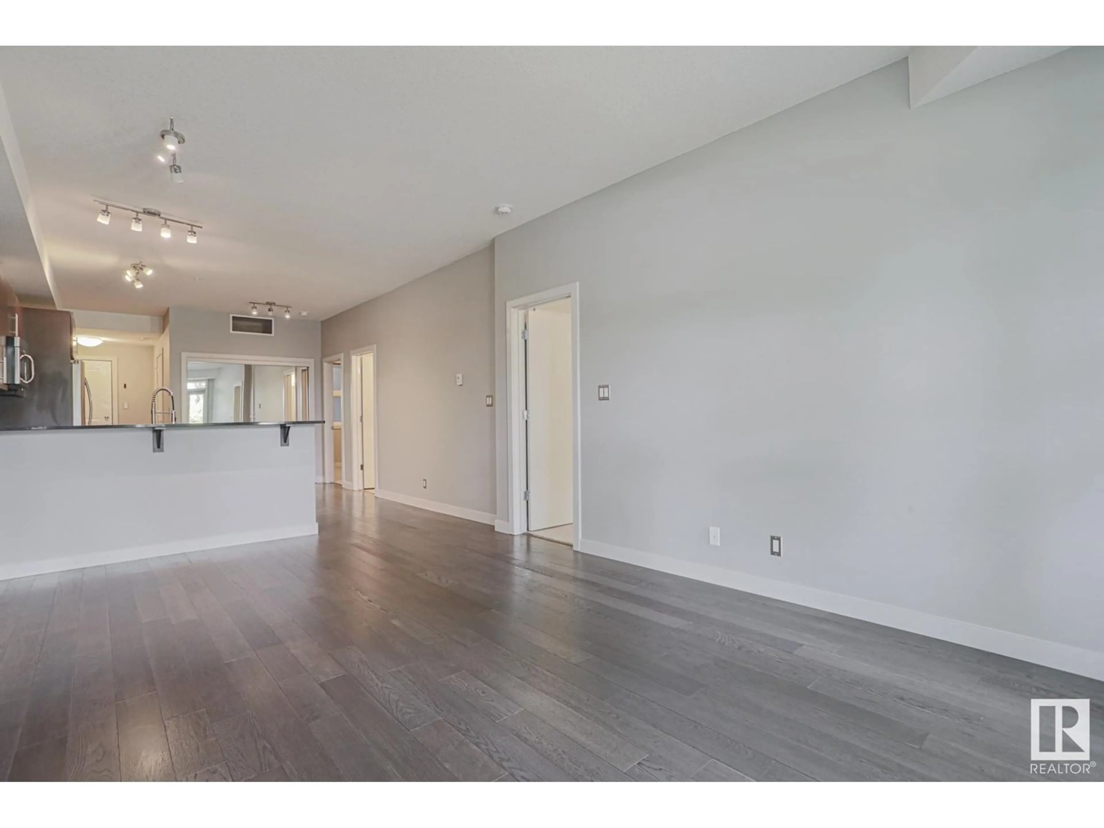 A pic of a room for #101 - 10811 72 AV, Edmonton Alberta T6W1A4