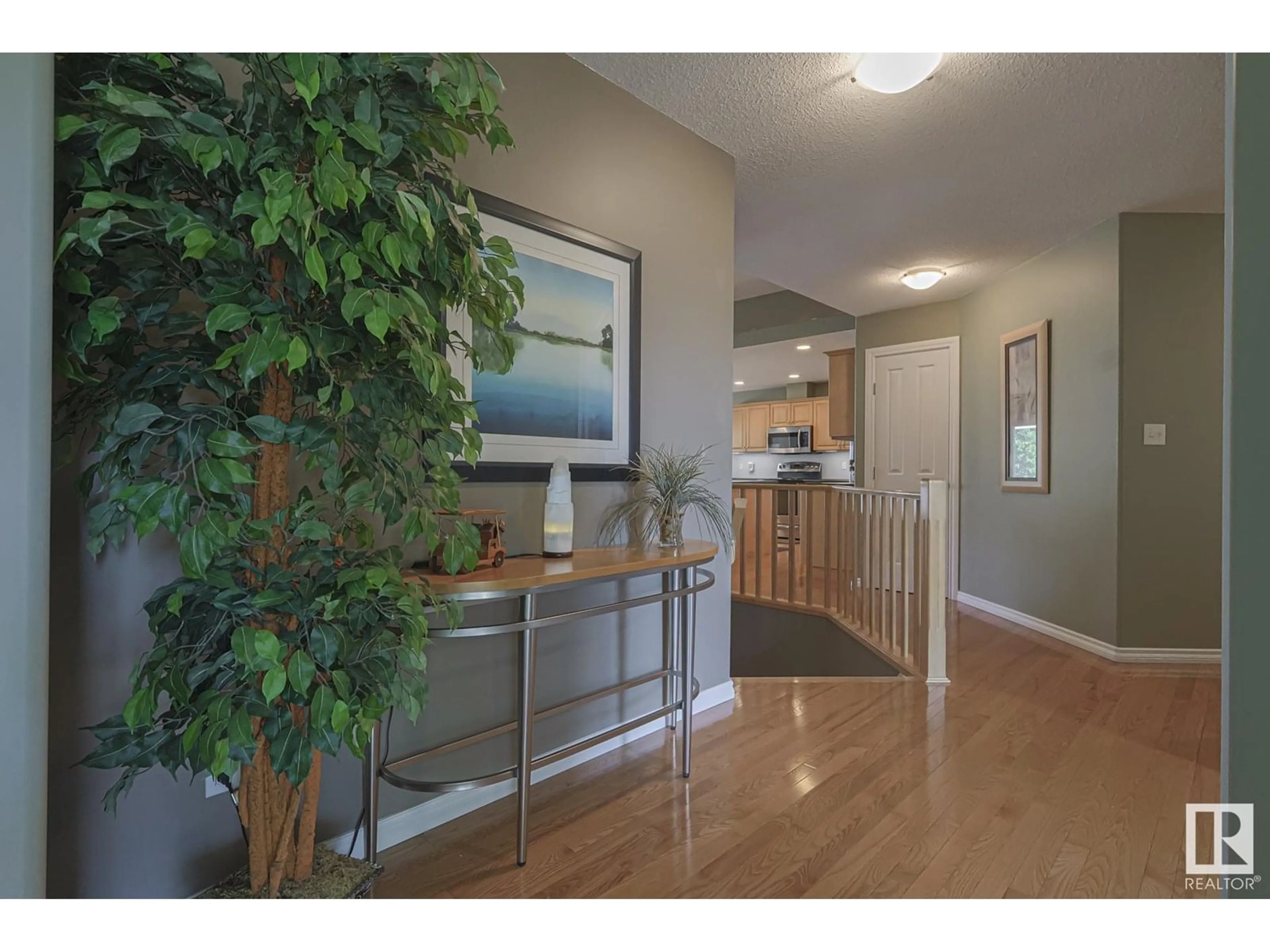 Indoor entryway for 7 CHELSEA WY, Sherwood Park Alberta T8H2G6