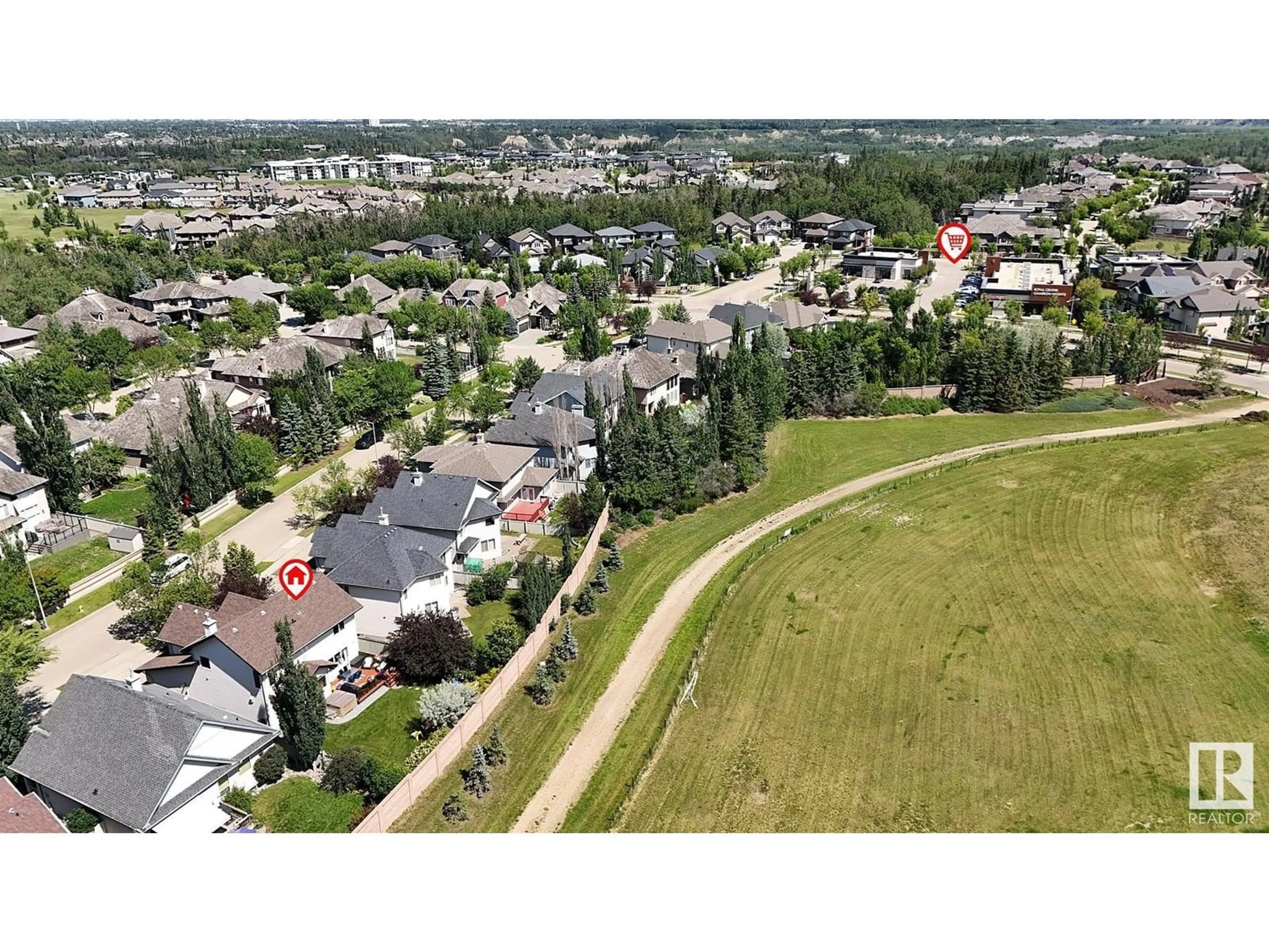 A pic from outside/outdoor area/front of a property/back of a property/a pic from drone, unknown for 123 CALDWELL WY, Edmonton Alberta T6M2X1